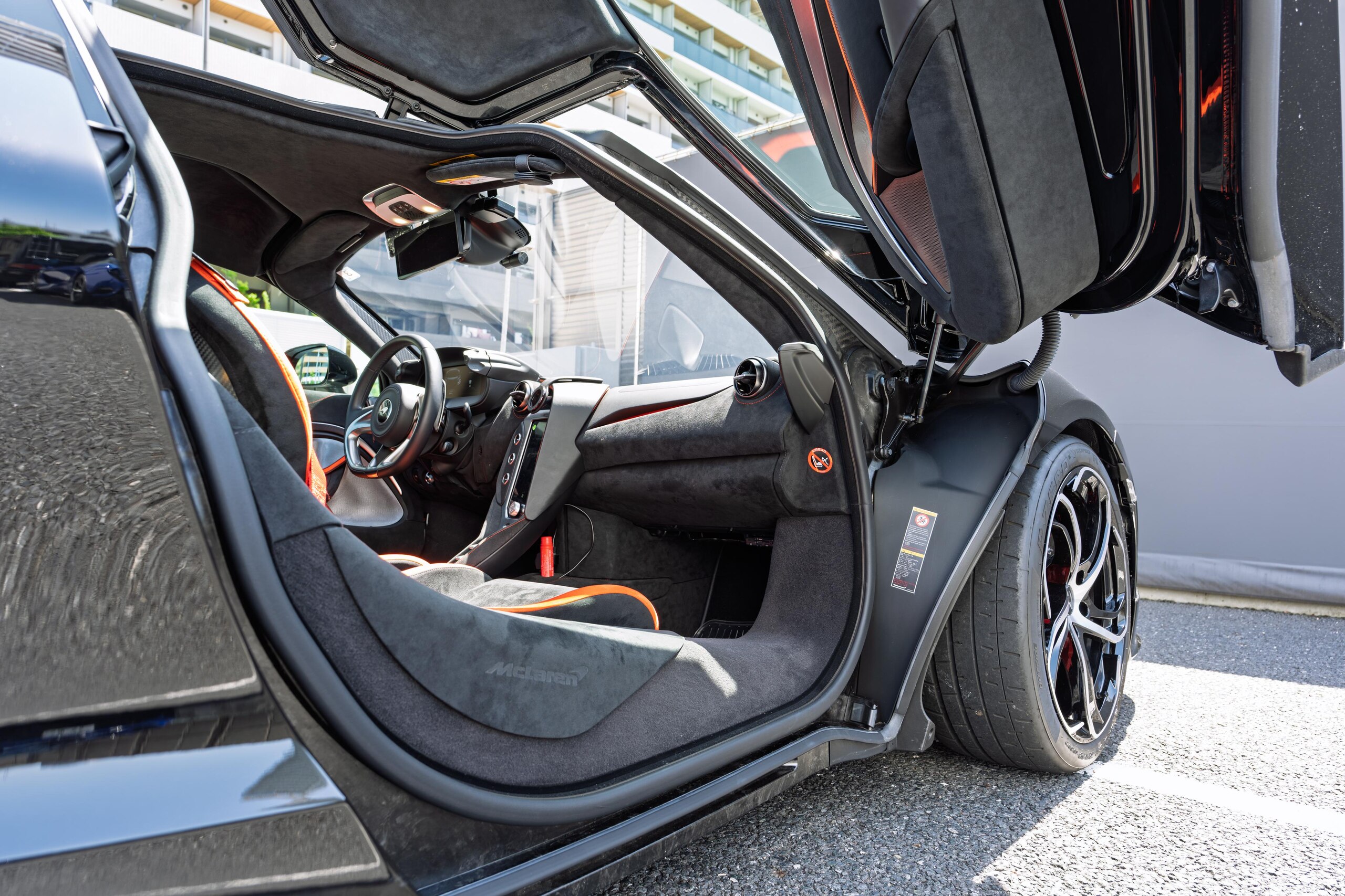 2024 McLaren 750S — Photo 34 / 39