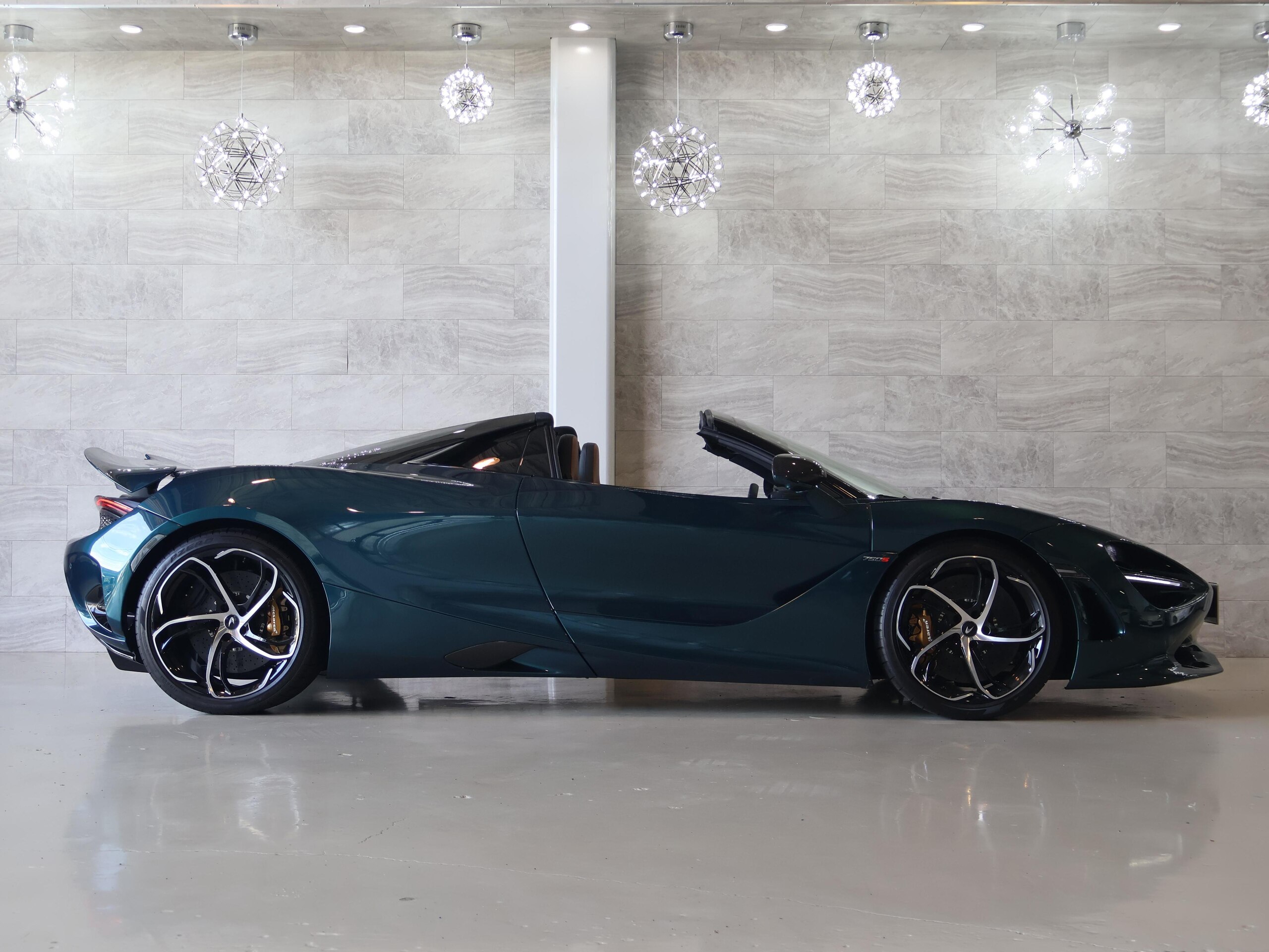 2024 McLaren 750S Spider — Photo 6 / 75