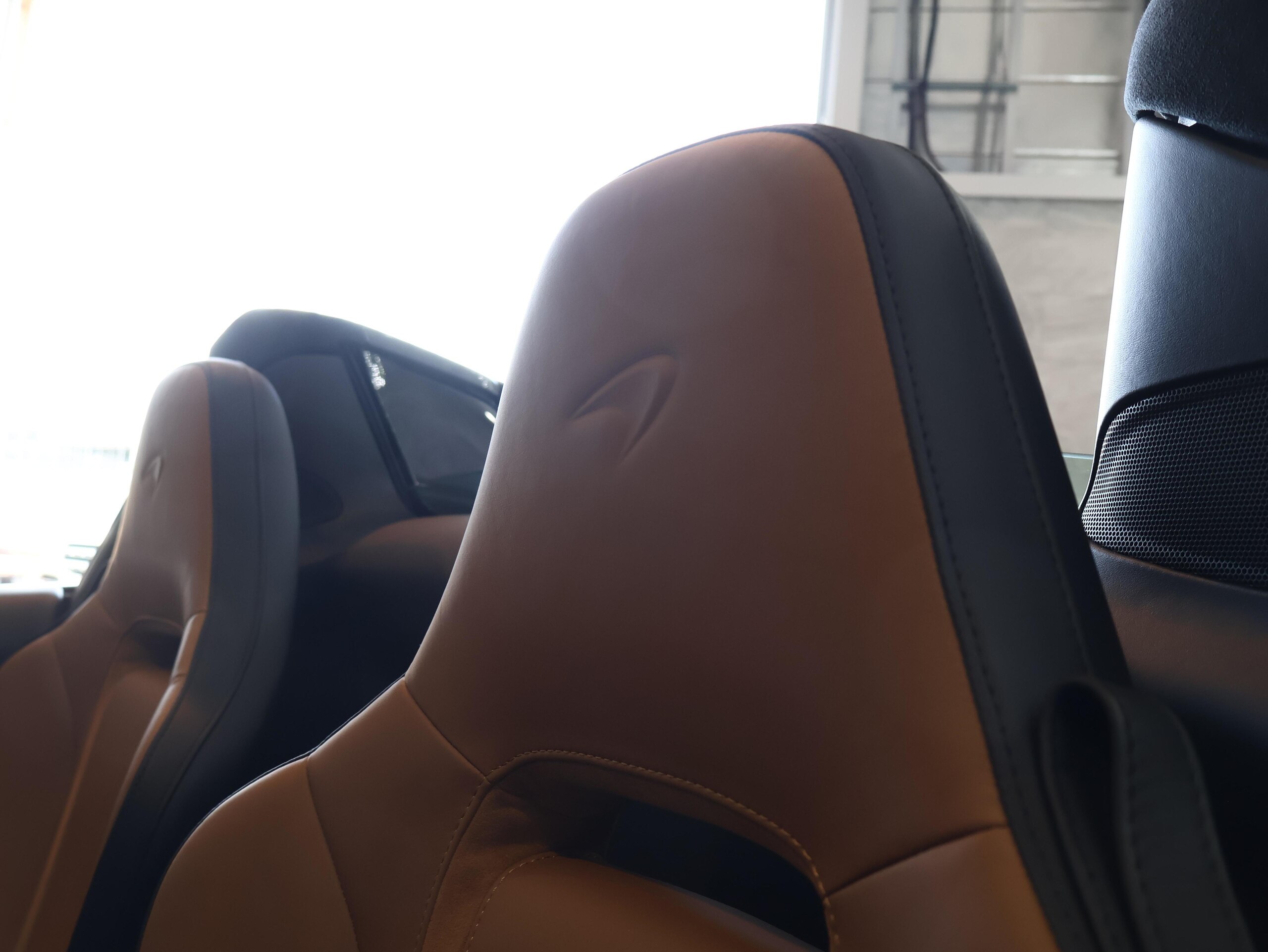 2024 McLaren 750S Spider — Photo 20 / 75
