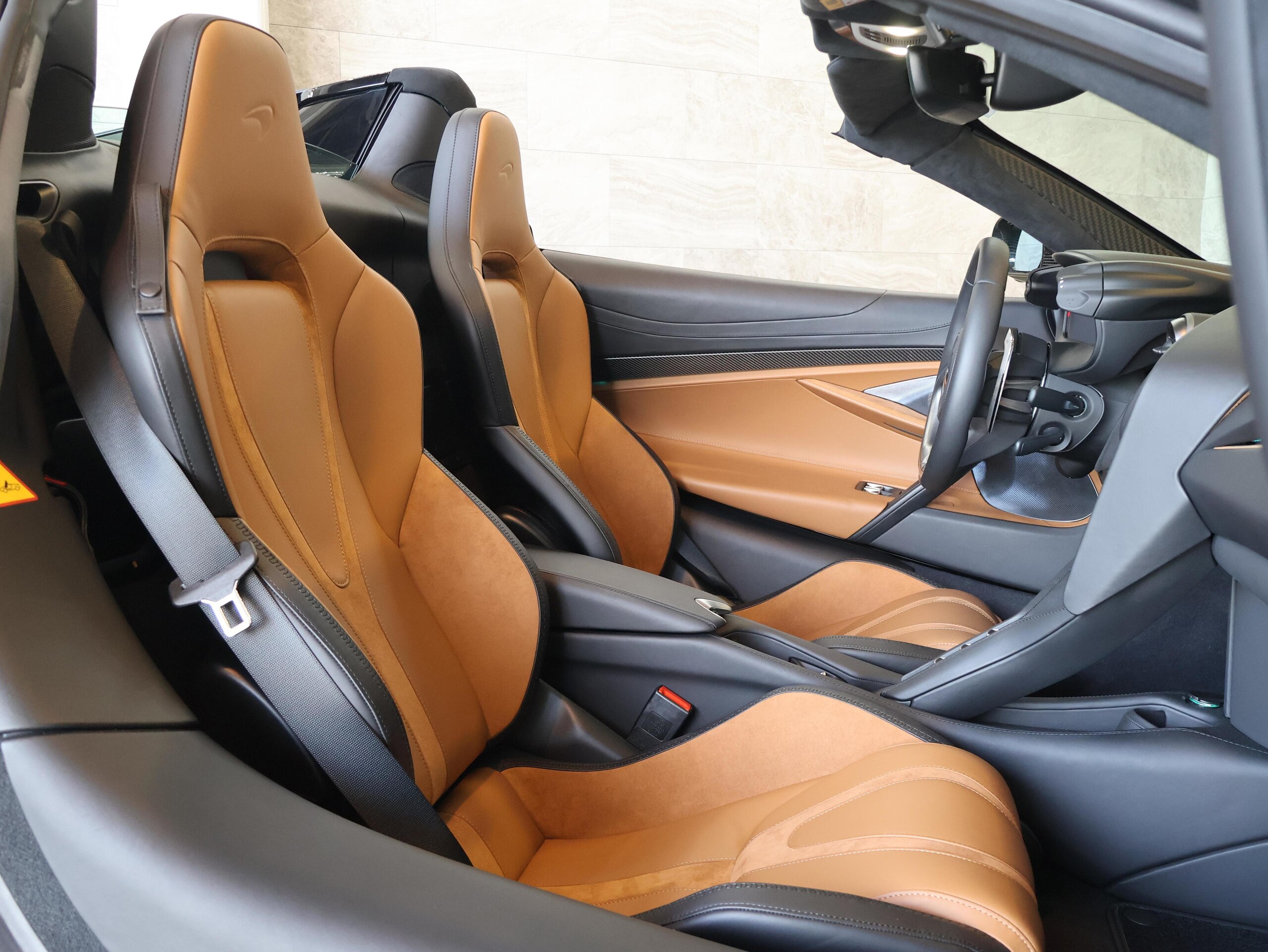 2024 McLaren 750S Spider — Photo 24 / 75