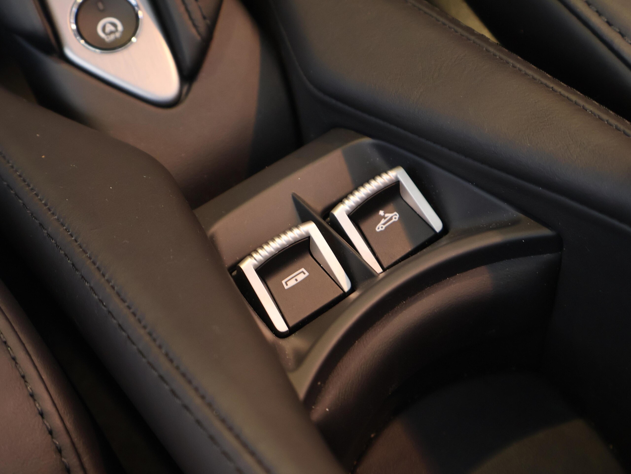 2024 McLaren 750S Spider — Photo 34 / 75