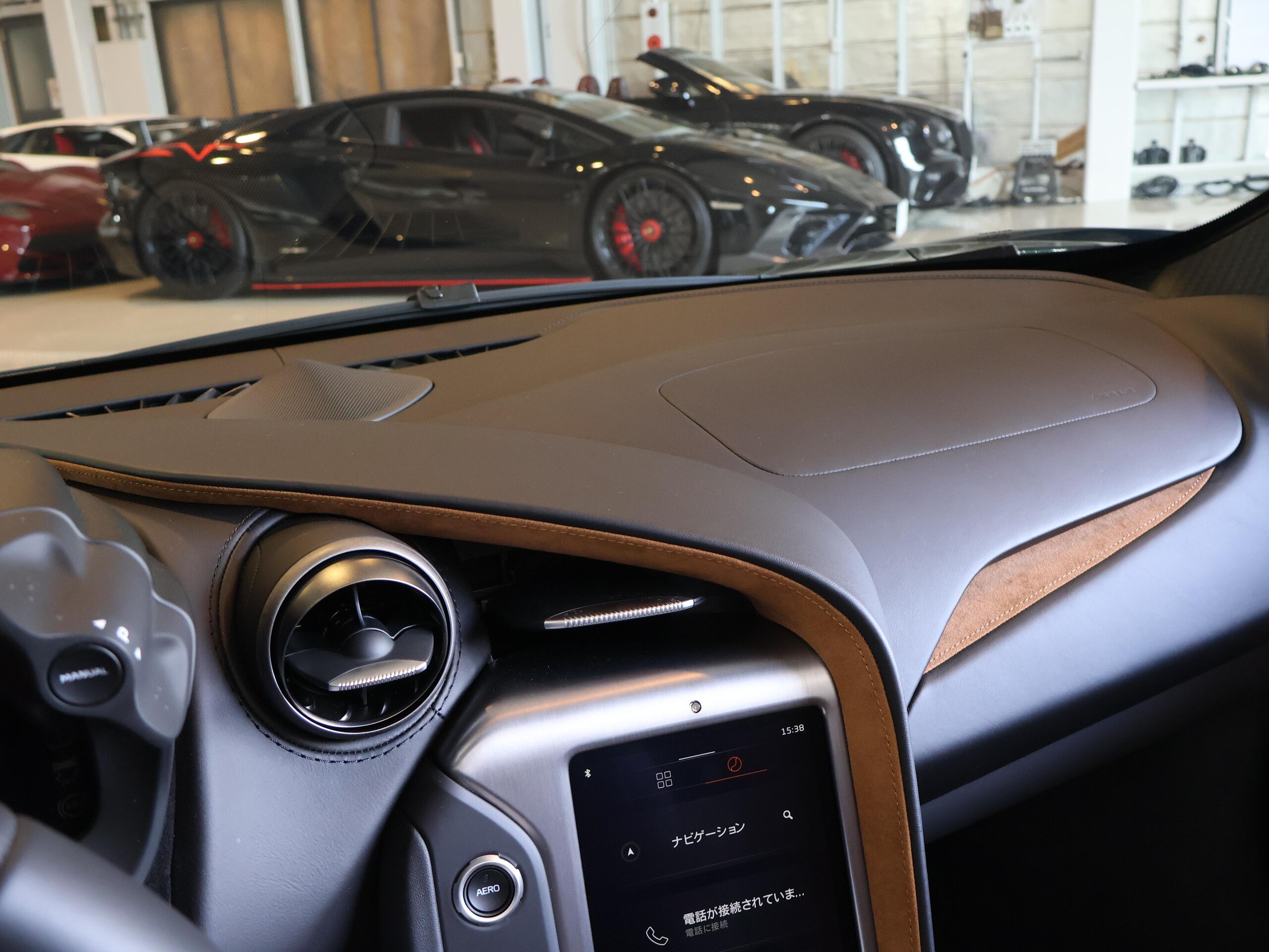 2024 McLaren 750S Spider — Photo 35 / 75