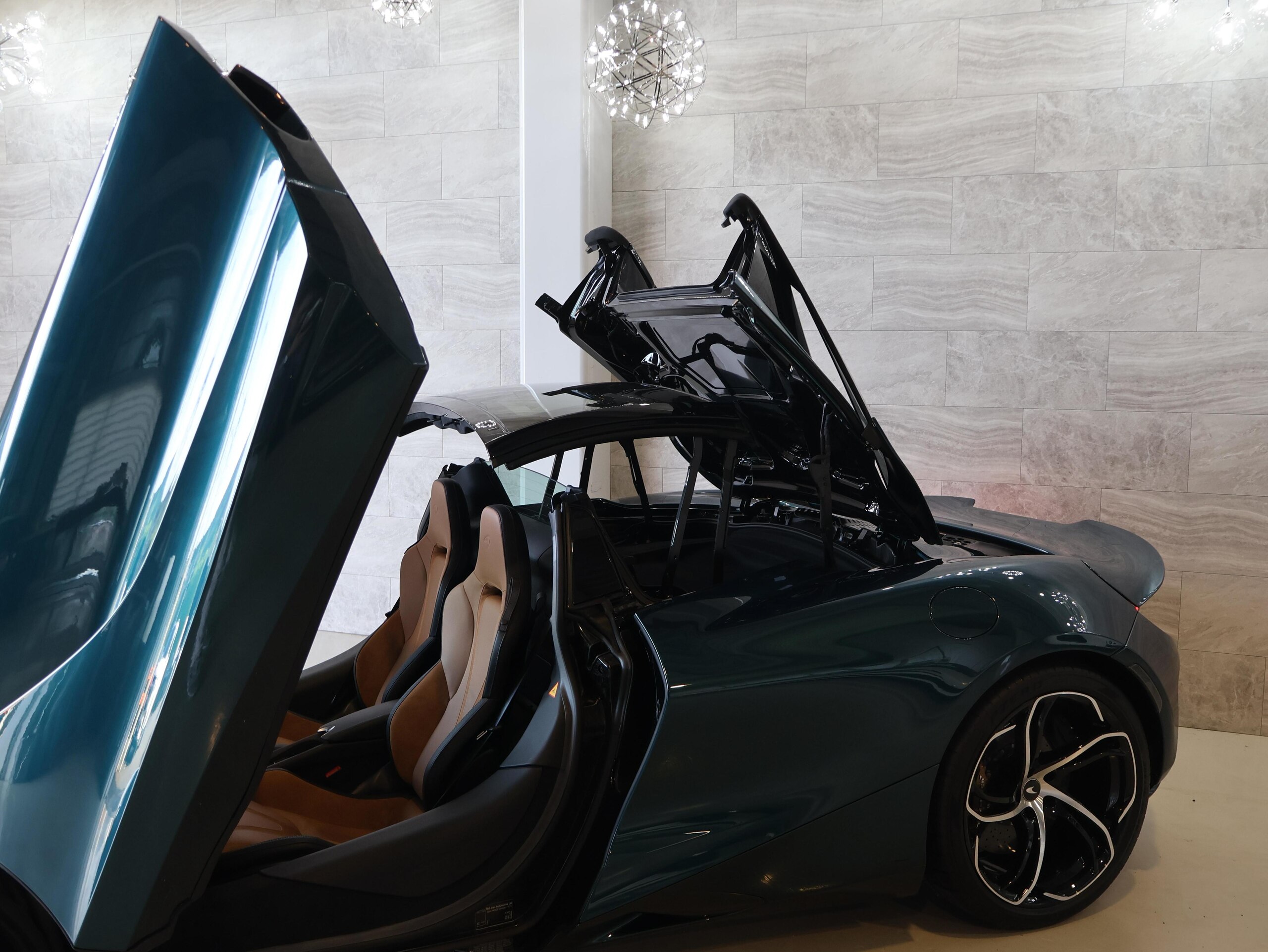 2024 McLaren 750S Spider — Photo 47 / 75
