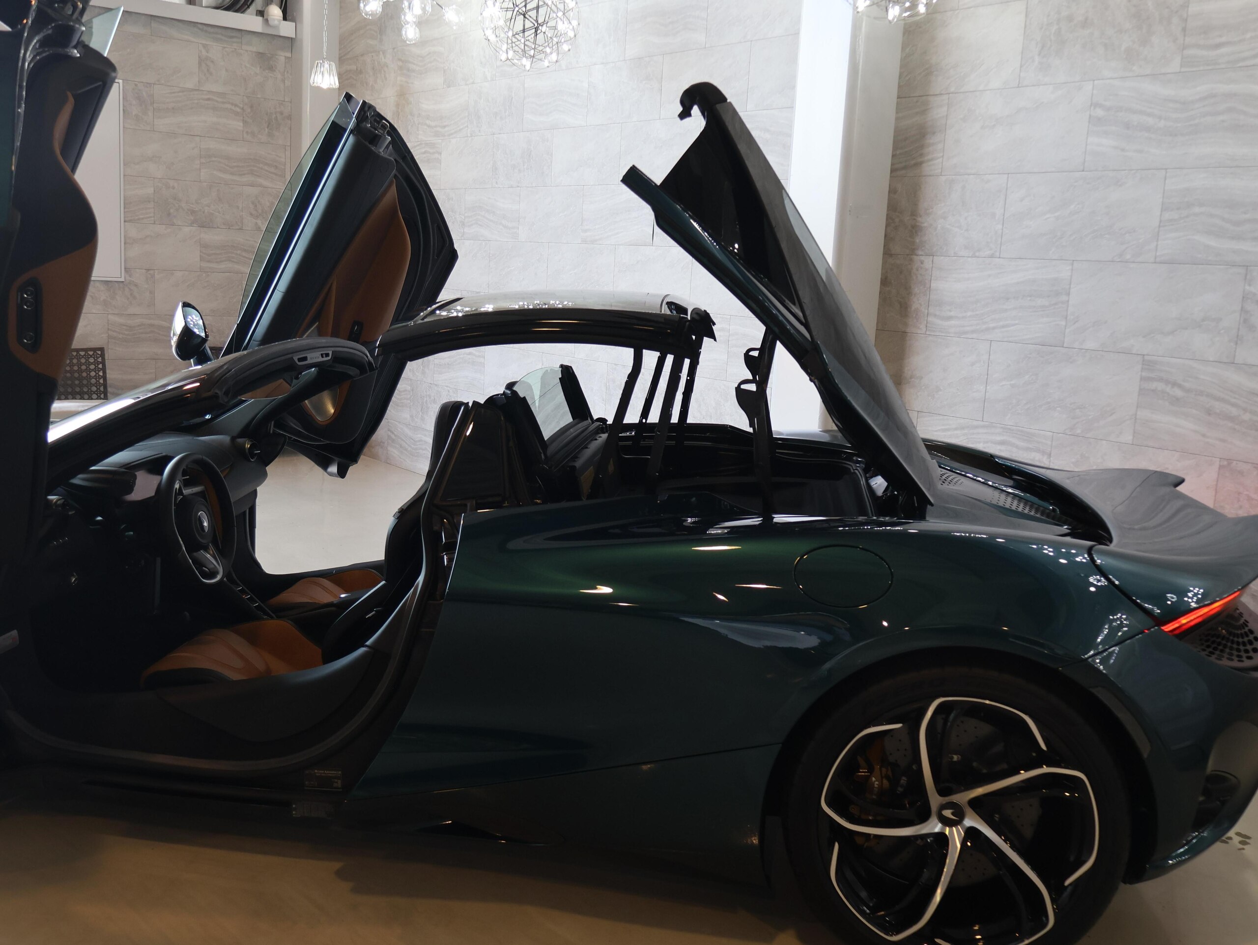 2024 McLaren 750S Spider — Photo 48 / 75