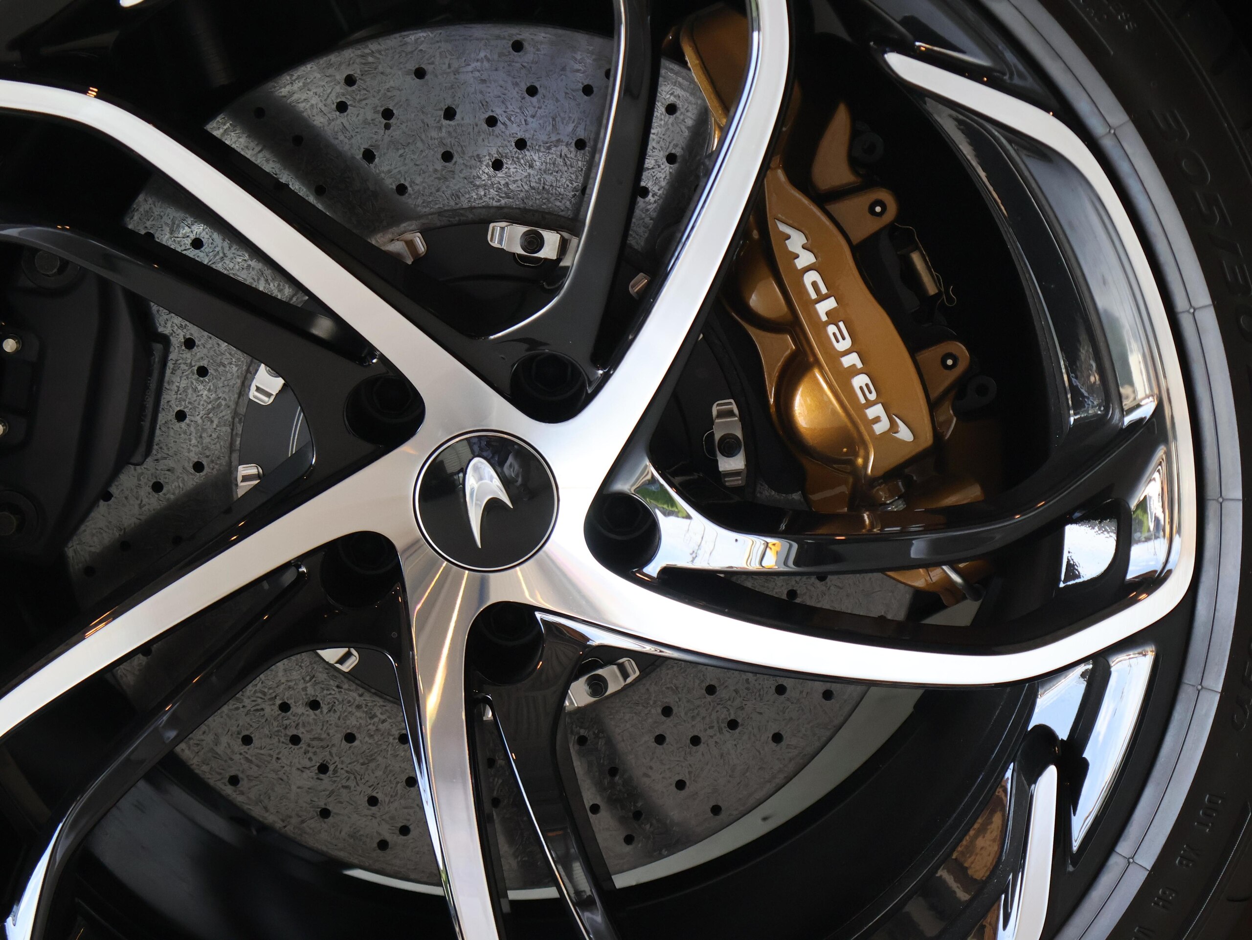 2024 McLaren 750S Spider — Photo 62 / 75