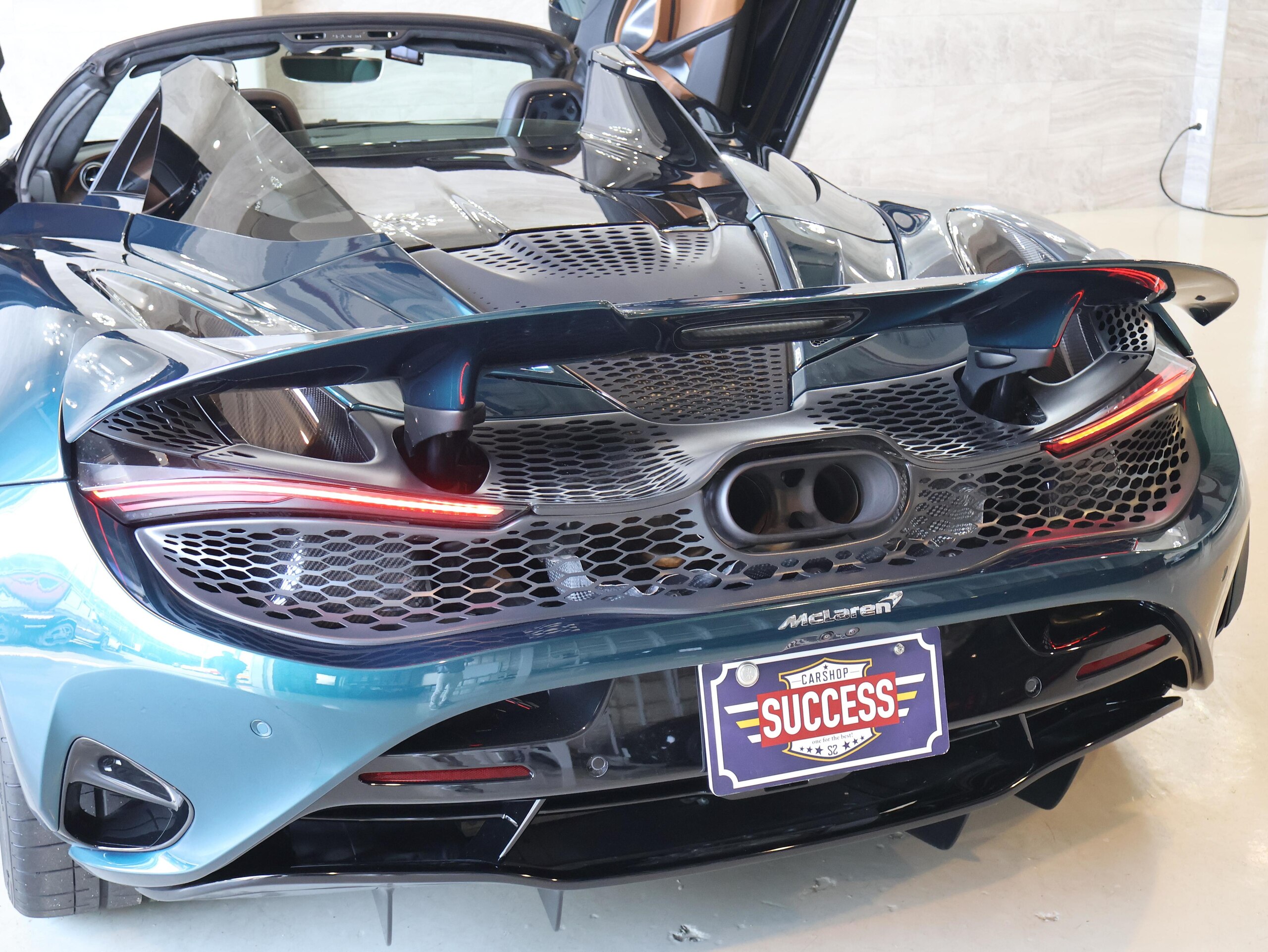 2024 McLaren 750S Spider — Photo 72 / 75