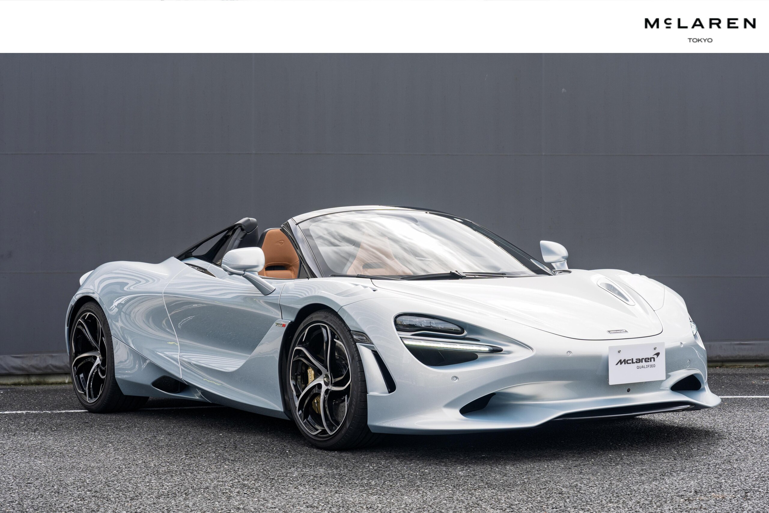 2024 McLaren 750S Spider Ice Silver Exterior for sale in Japan