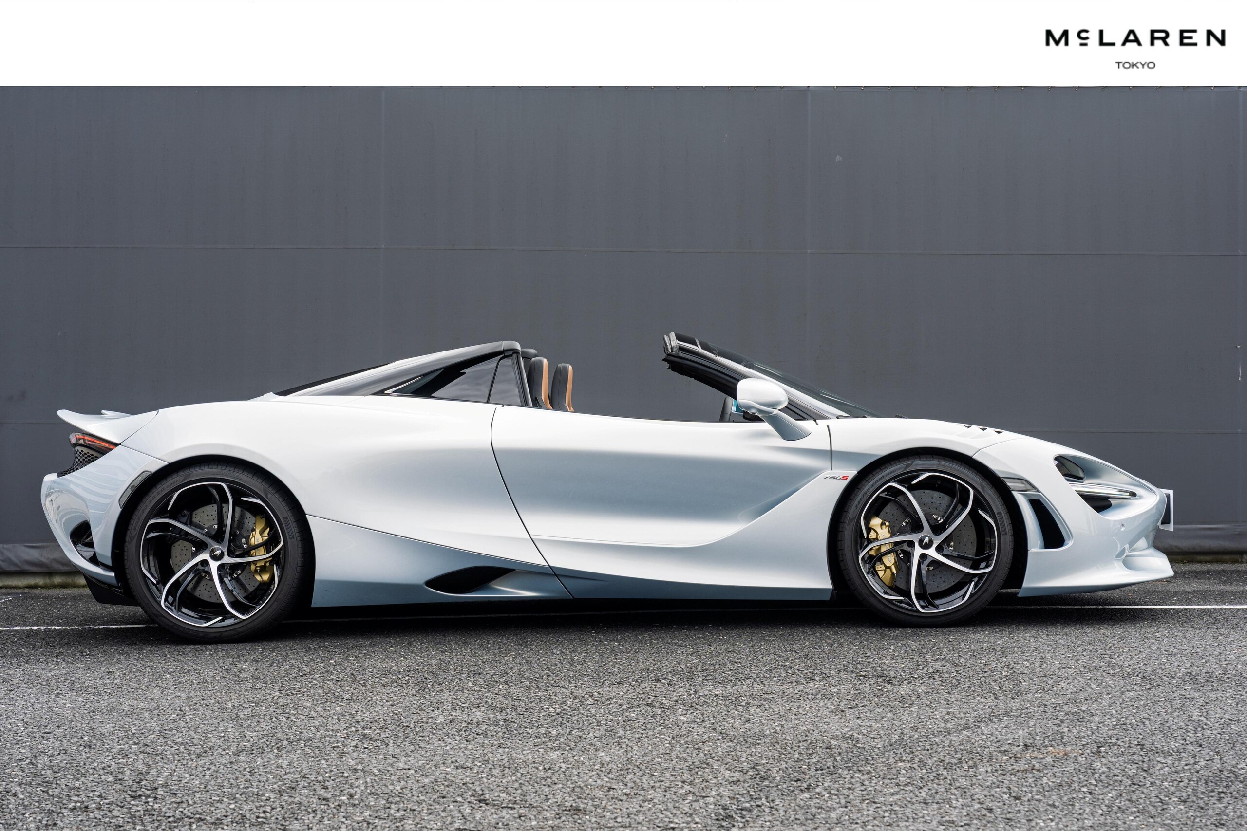 2024 McLaren 750S Spider — Photo 6 / 38