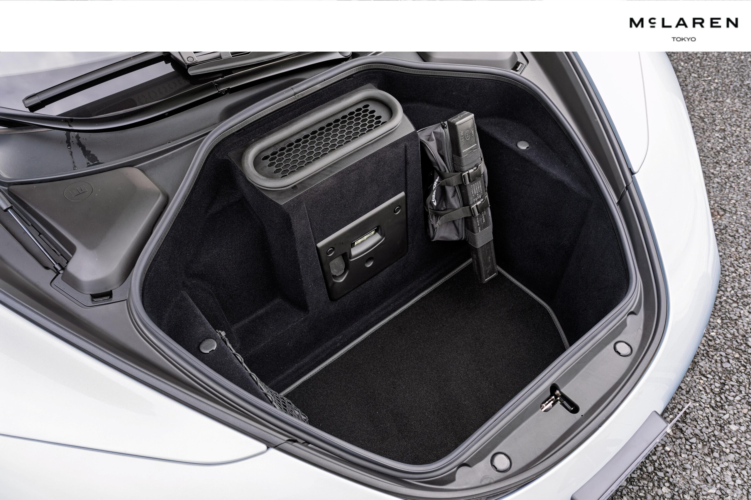 2024 McLaren 750S Spider — Photo 23 / 38