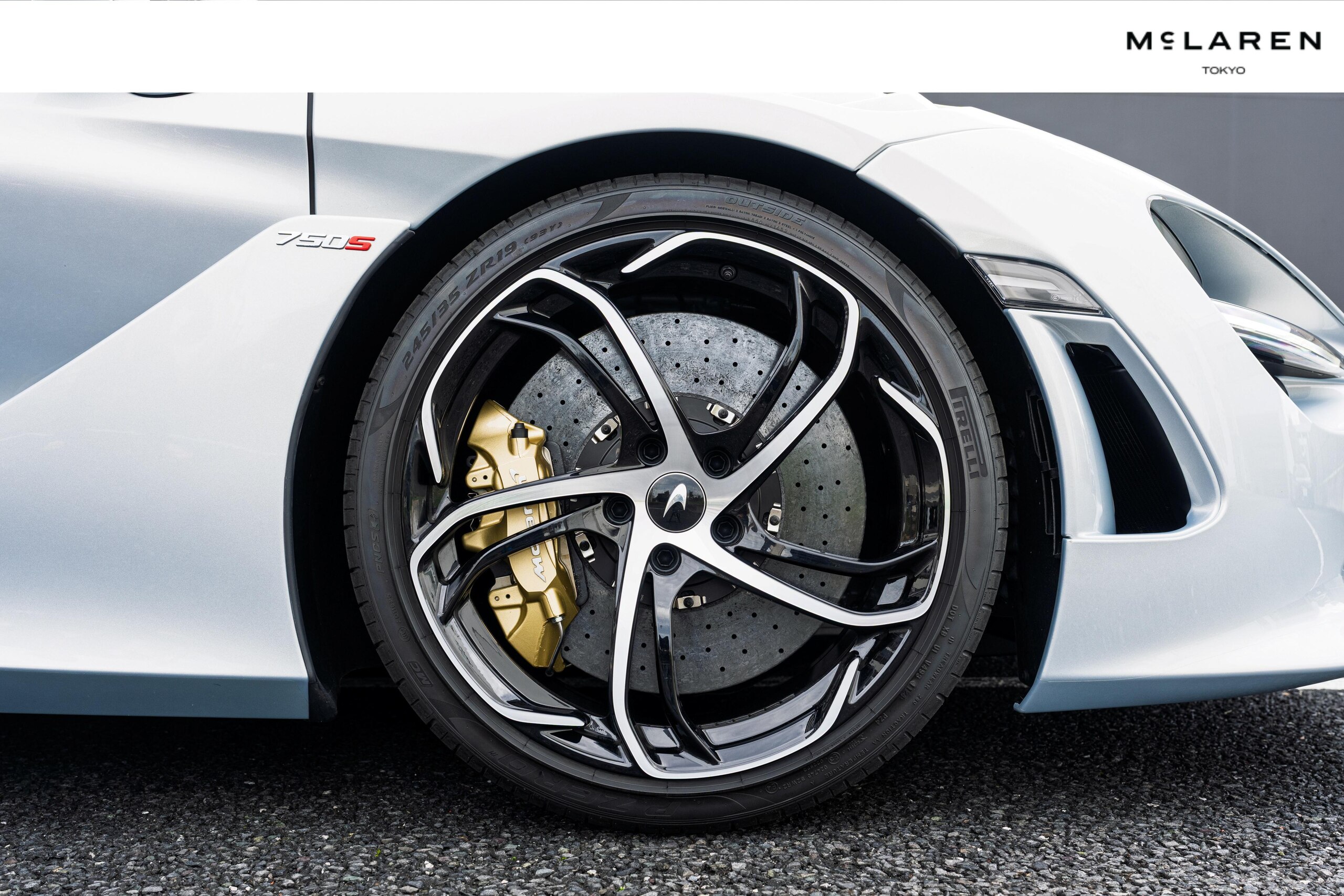 2024 McLaren 750S Spider — Photo 26 / 38