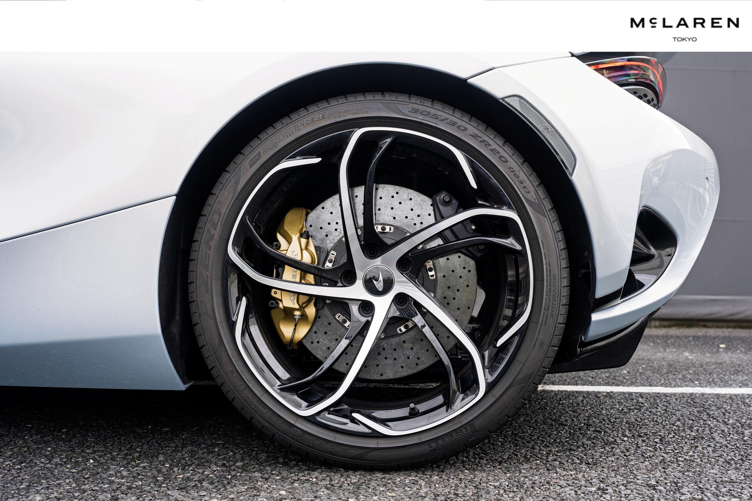 2024 McLaren 750S Spider — Photo 29 / 38