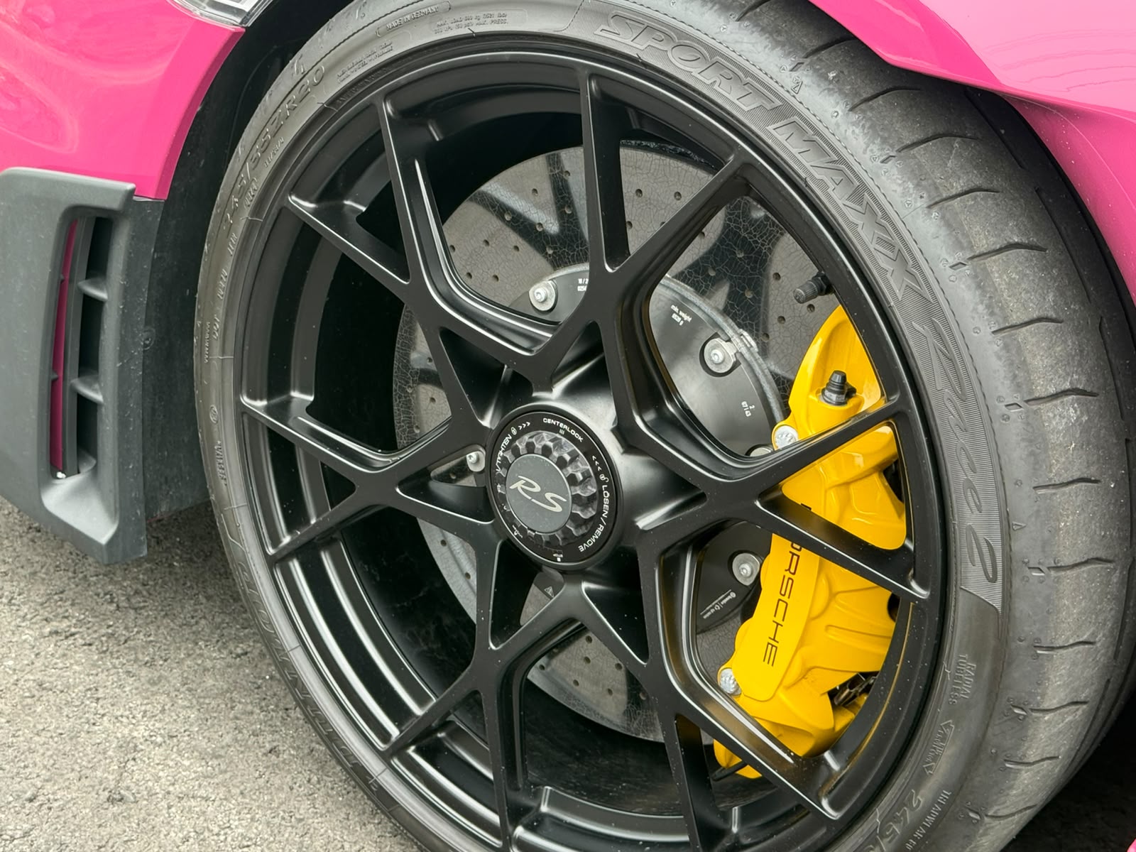 2024 Porsche 718 Spyder RS — Photo 11 / 18