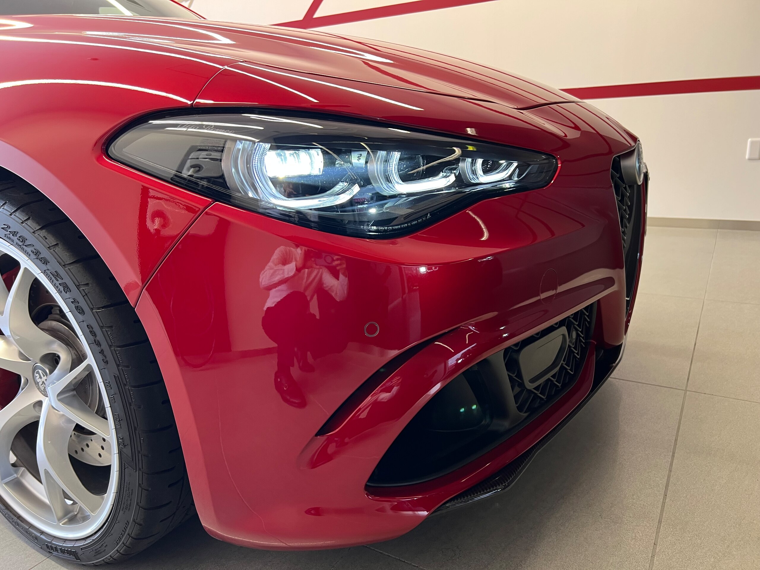 2025 Alfa Romeo Giulia Quadrifoglio — Photo 52 / 53