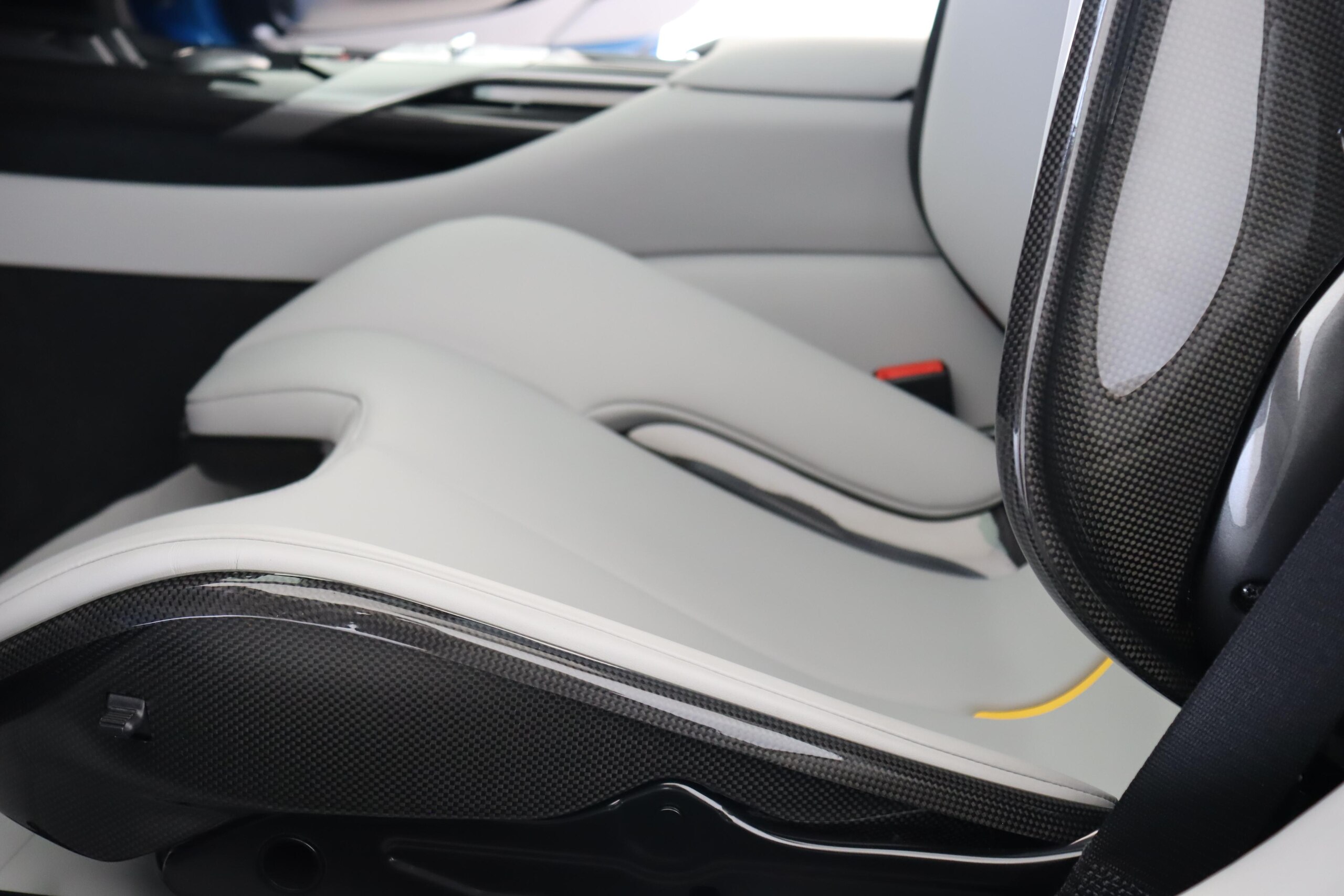 2025 Ferrari 12Cilindri — Photo 25 / 47