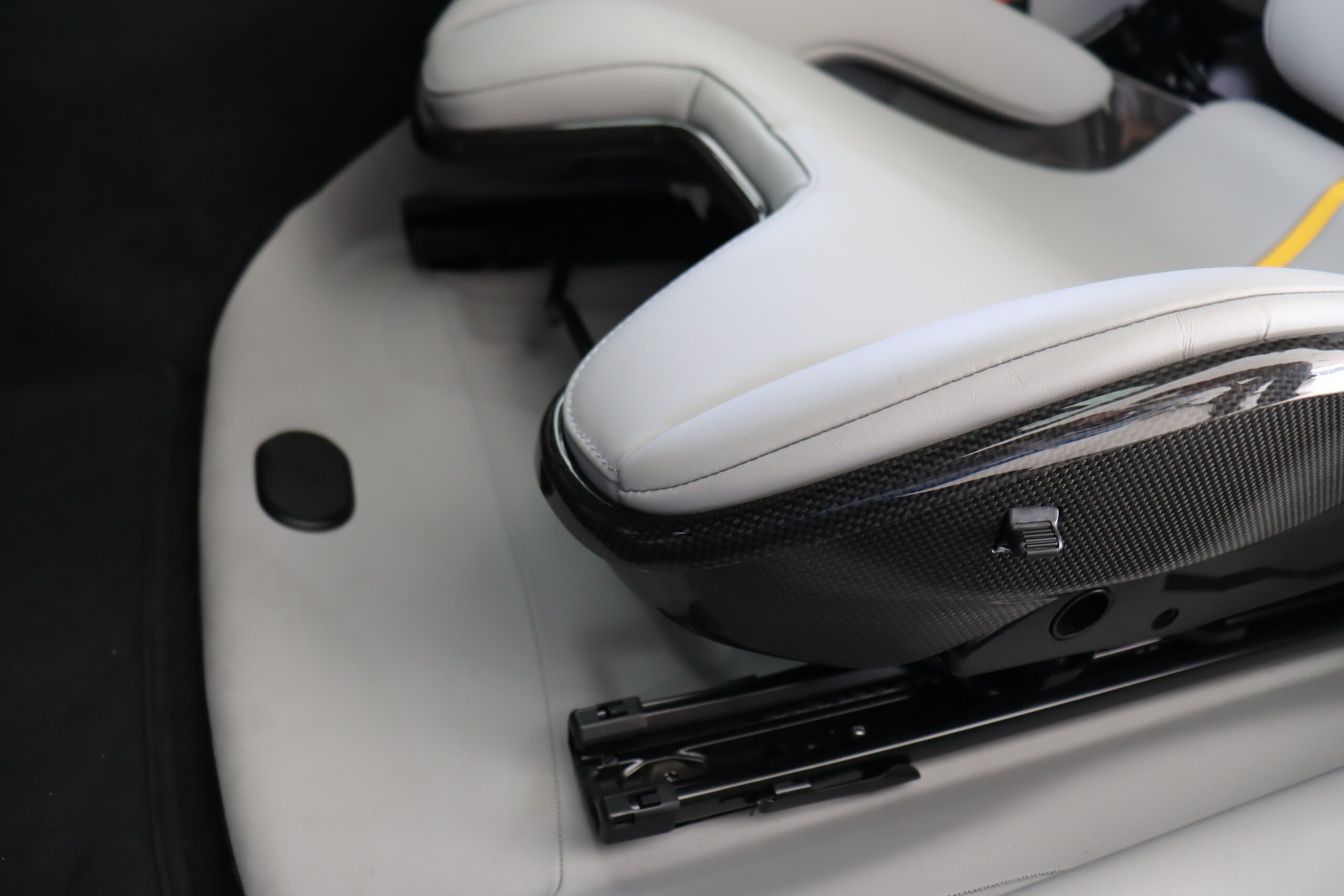2025 Ferrari 12Cilindri — Photo 27 / 47