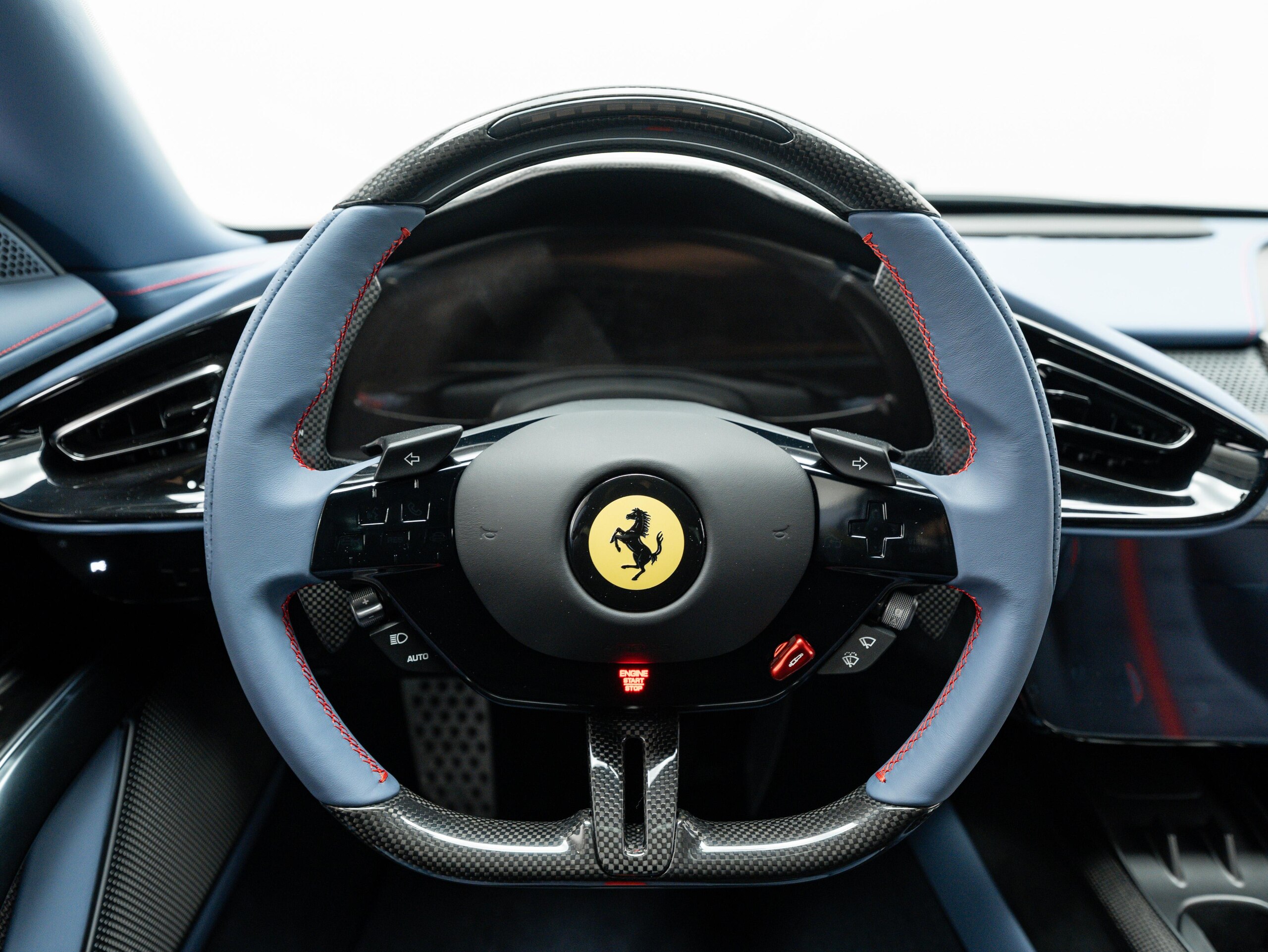2025 Ferrari 12Cilindri — Photo 11 / 34