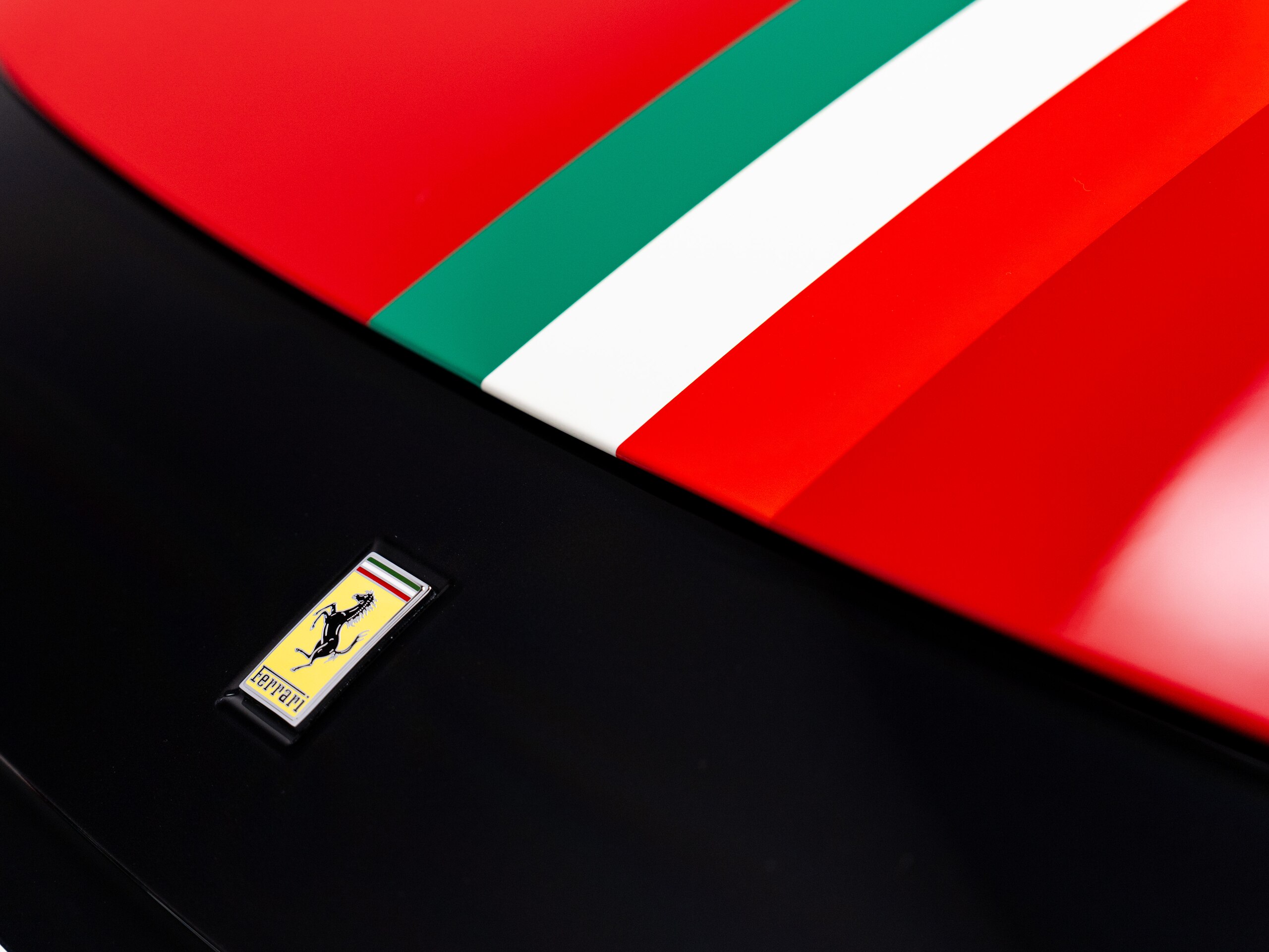 2025 Ferrari 12Cilindri — Photo 12 / 34