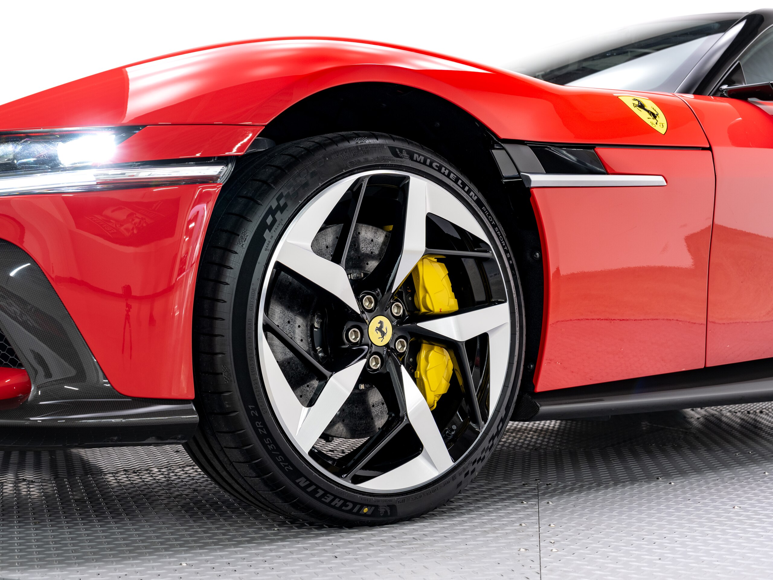 2025 Ferrari 12Cilindri — Photo 20 / 34