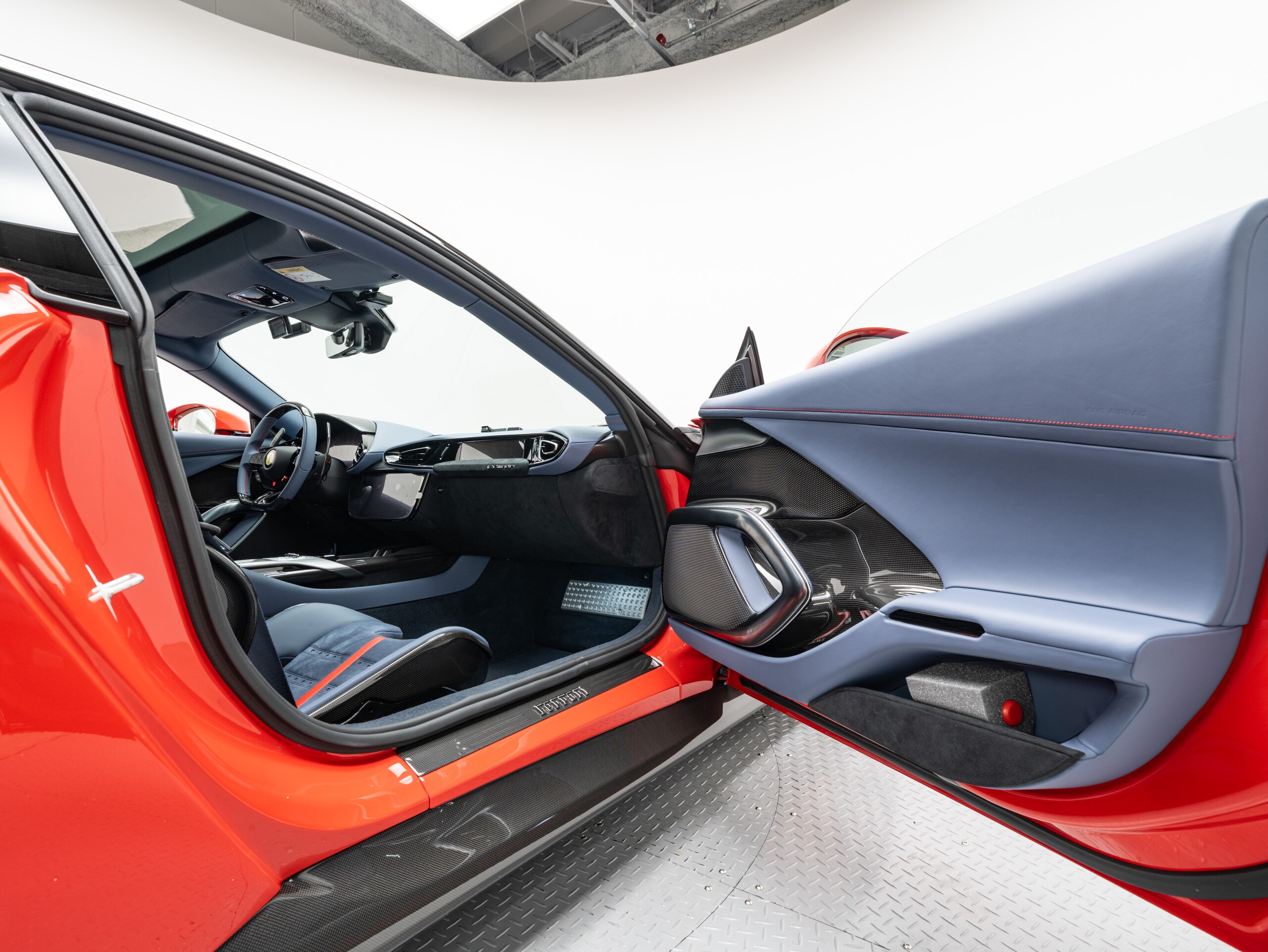 2025 Ferrari 12Cilindri — Photo 27 / 34