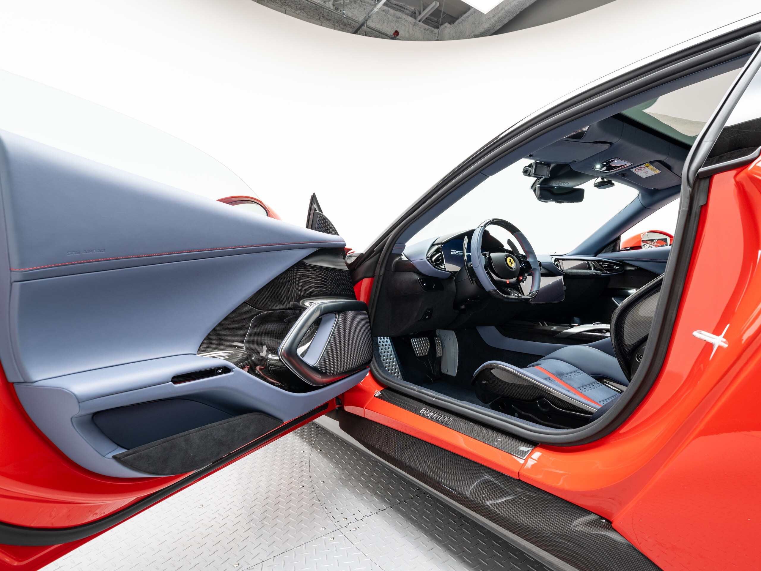 2025 Ferrari 12Cilindri — Photo 28 / 34