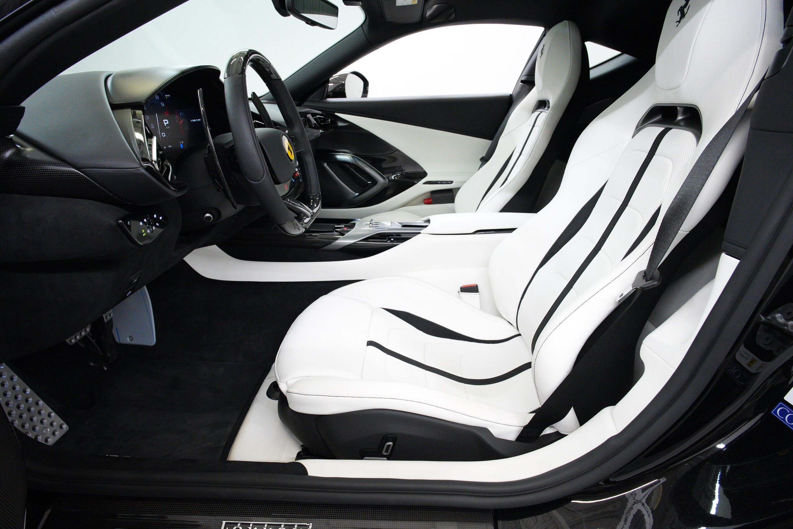 2025 Ferrari 12Cilindri — Photo 23 / 60