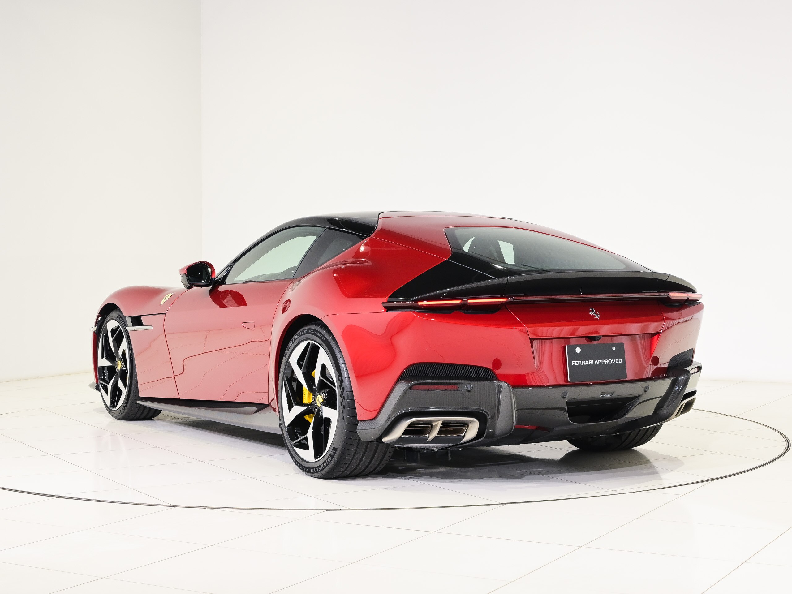 2025 Ferrari 12Cilindri — Photo 6 / 38