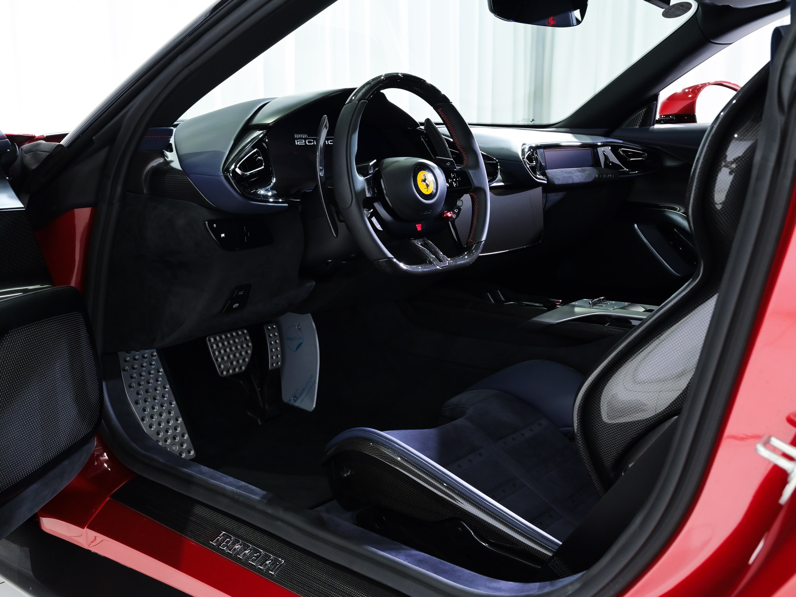 2025 Ferrari 12Cilindri — Photo 7 / 38