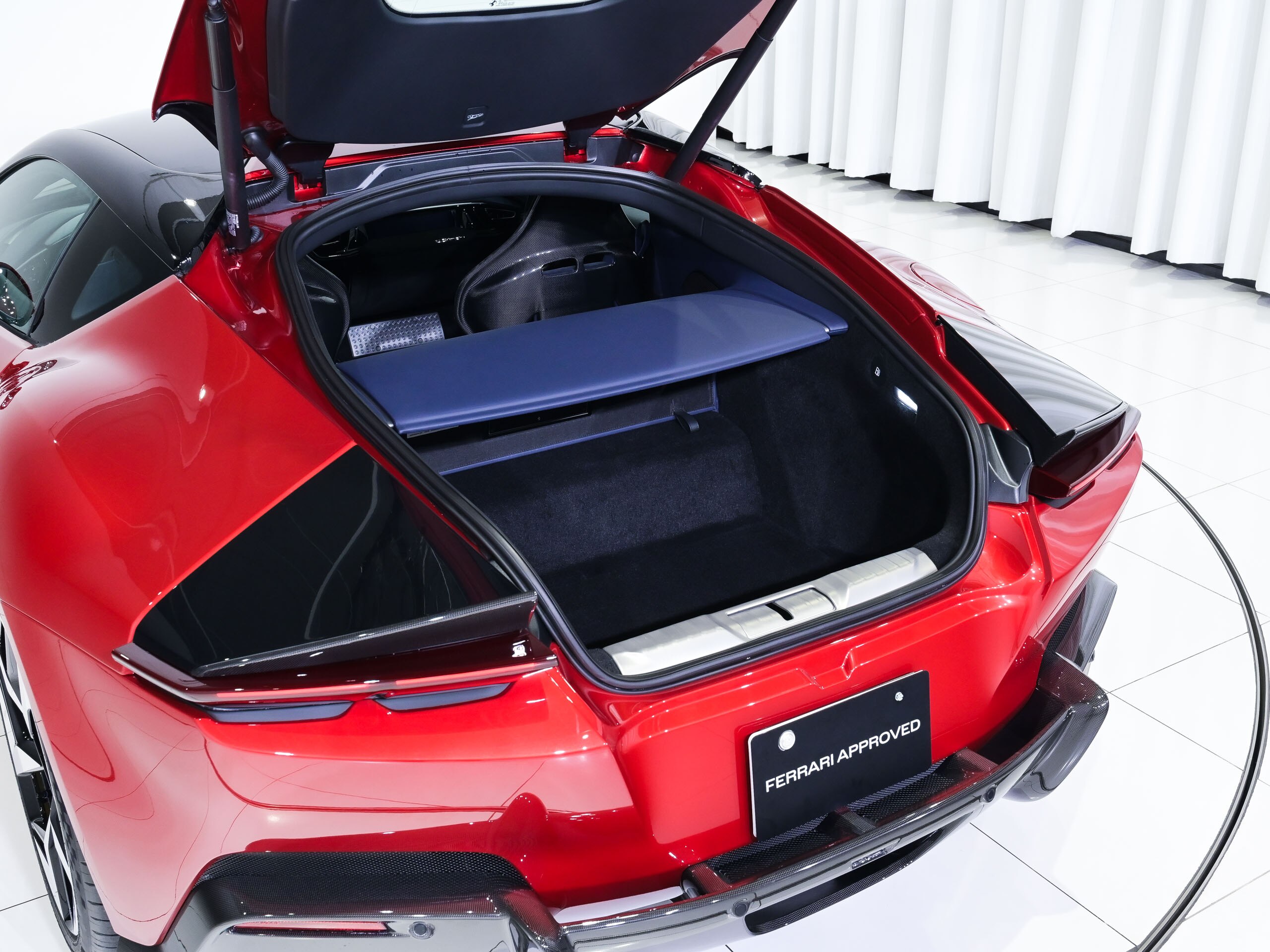 2025 Ferrari 12Cilindri — Photo 13 / 38
