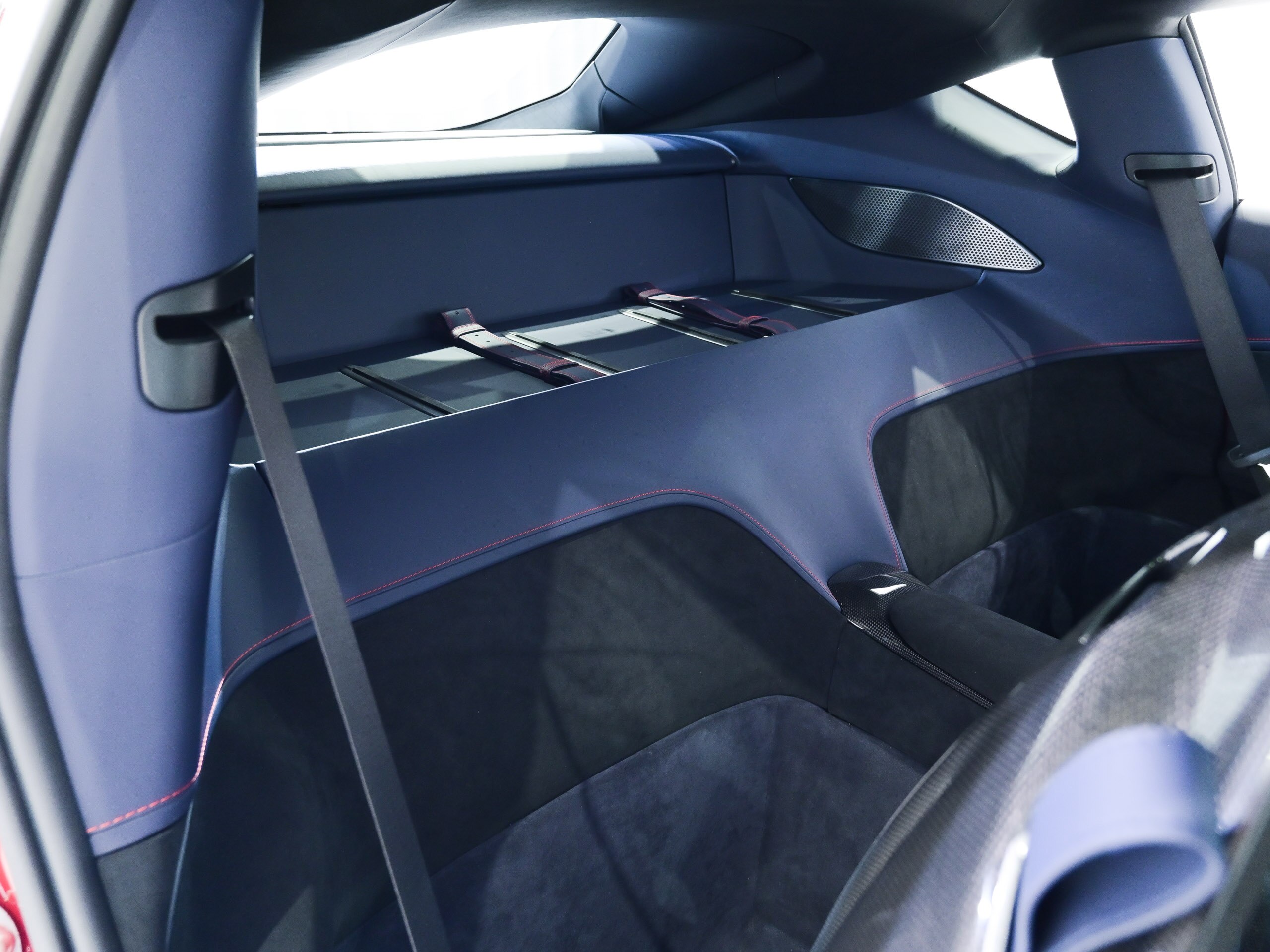 2025 Ferrari 12Cilindri — Photo 22 / 38