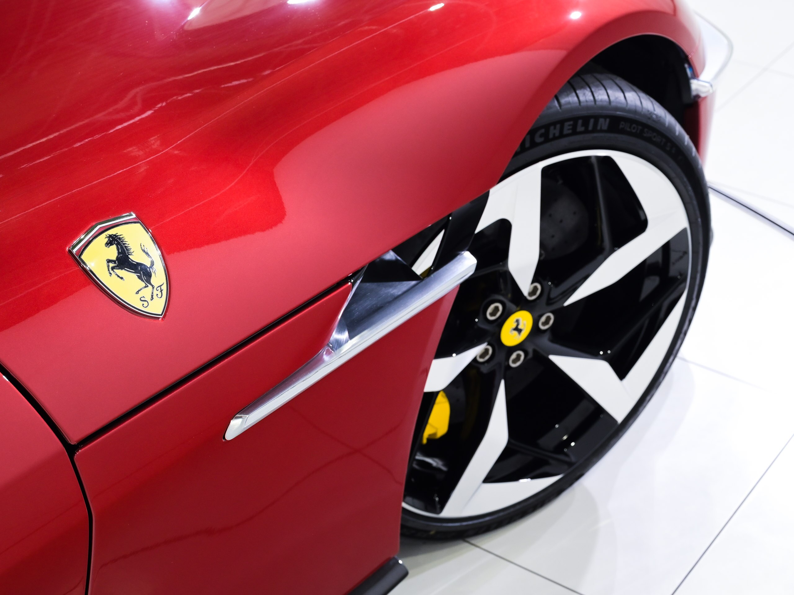 2025 Ferrari 12Cilindri — Photo 25 / 38