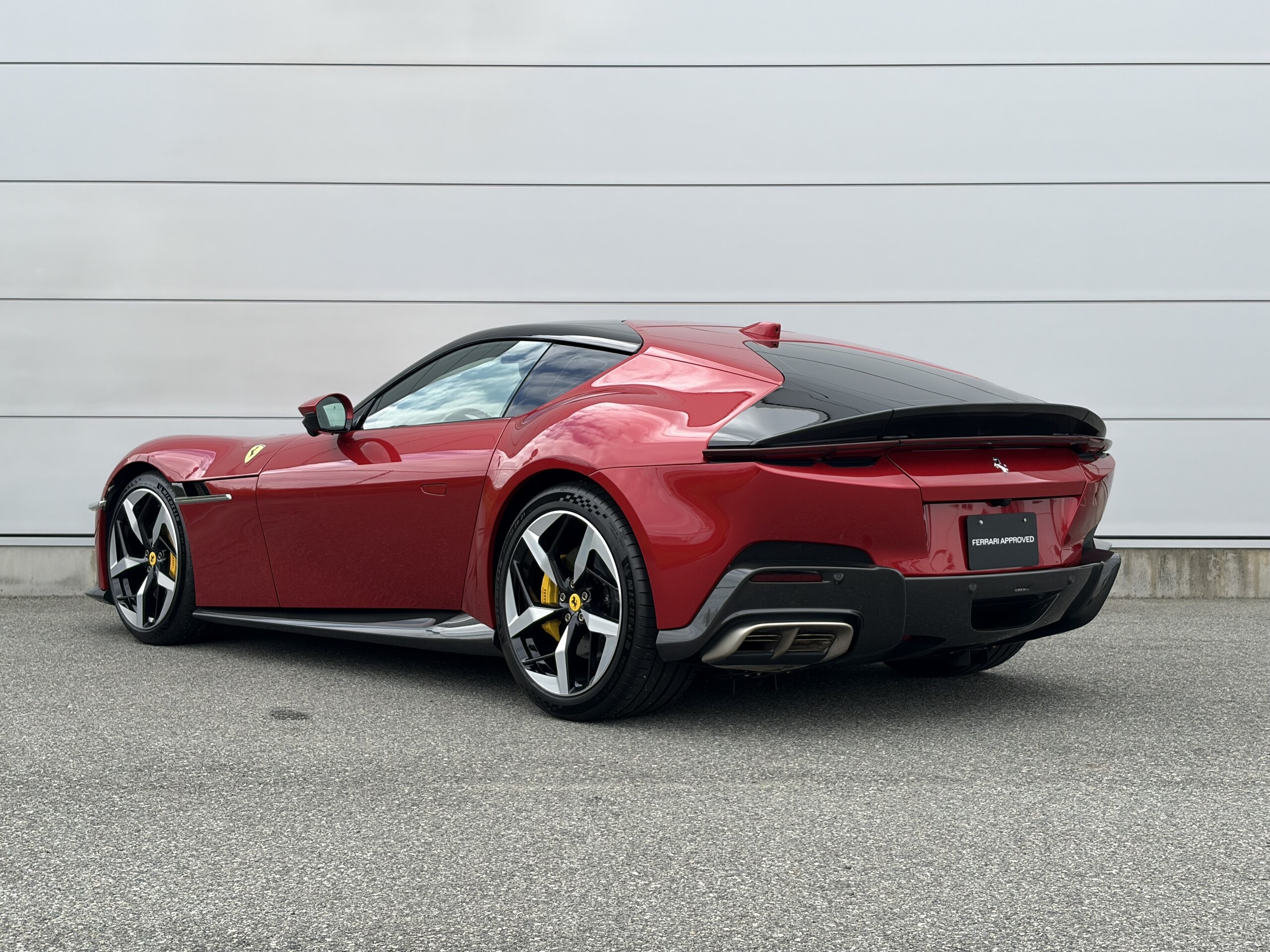 2025 Ferrari 12Cilindri — Photo 6 / 38