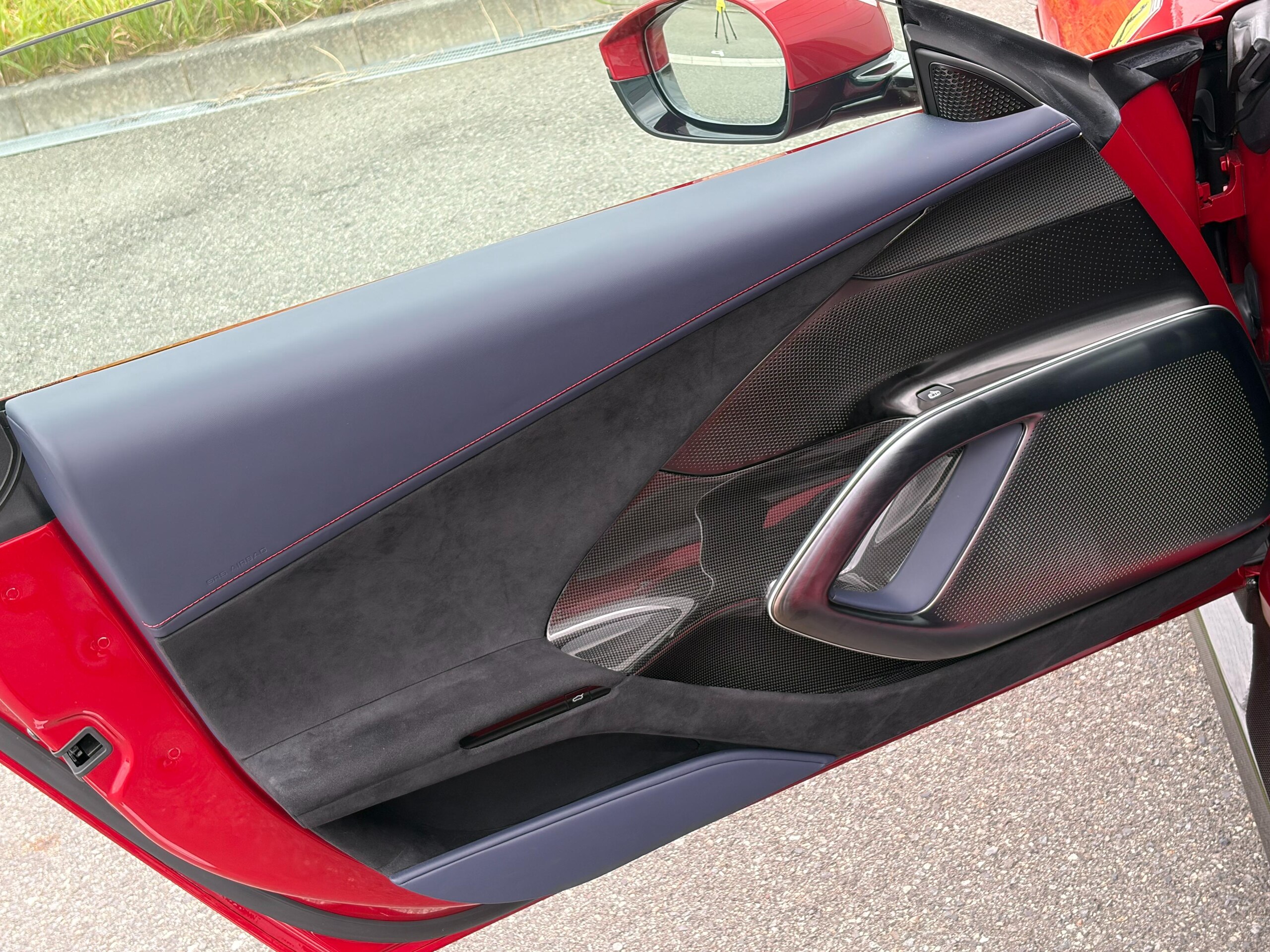 2025 Ferrari 12Cilindri — Photo 17 / 38