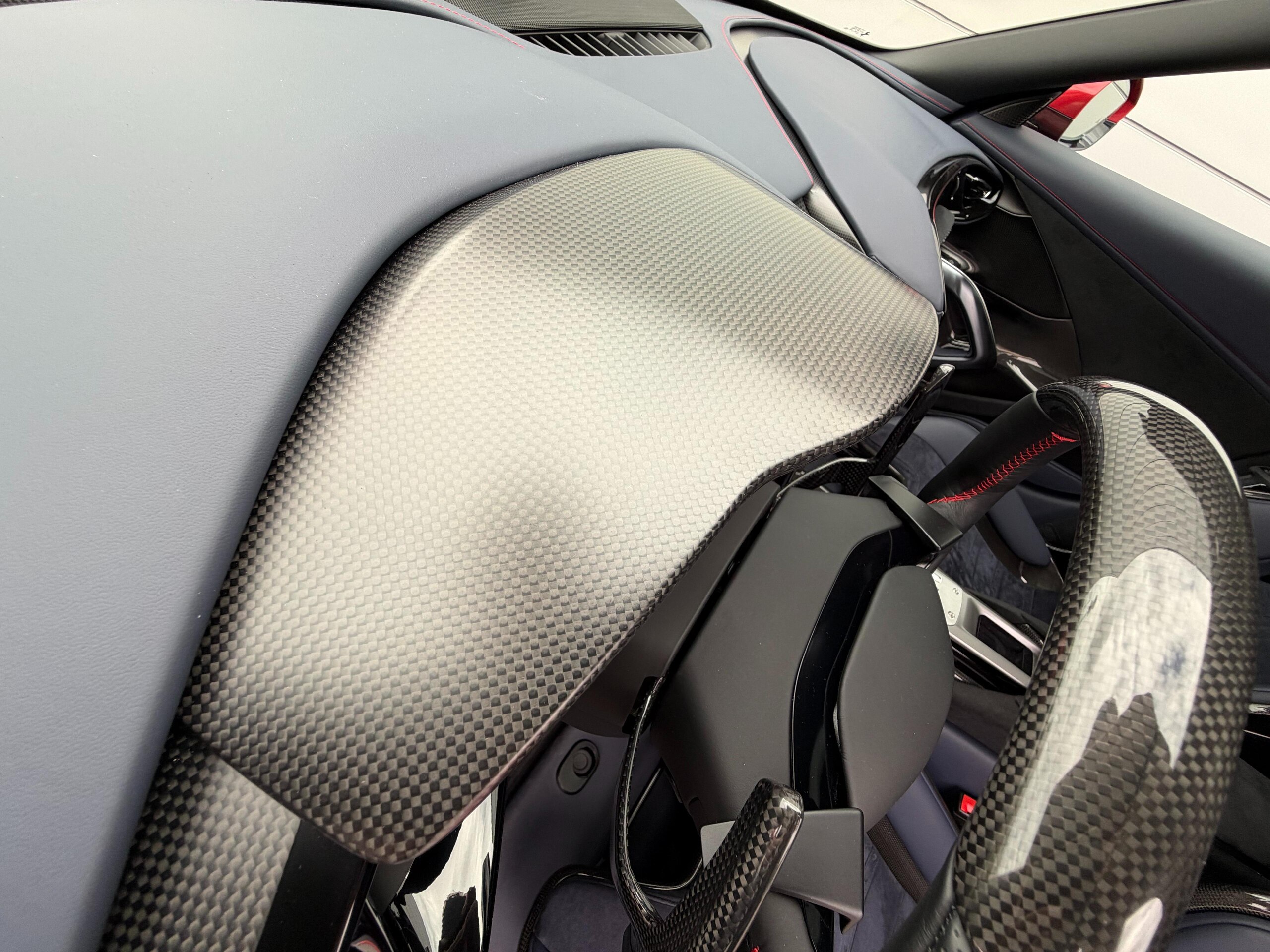 2025 Ferrari 12Cilindri — Photo 25 / 38