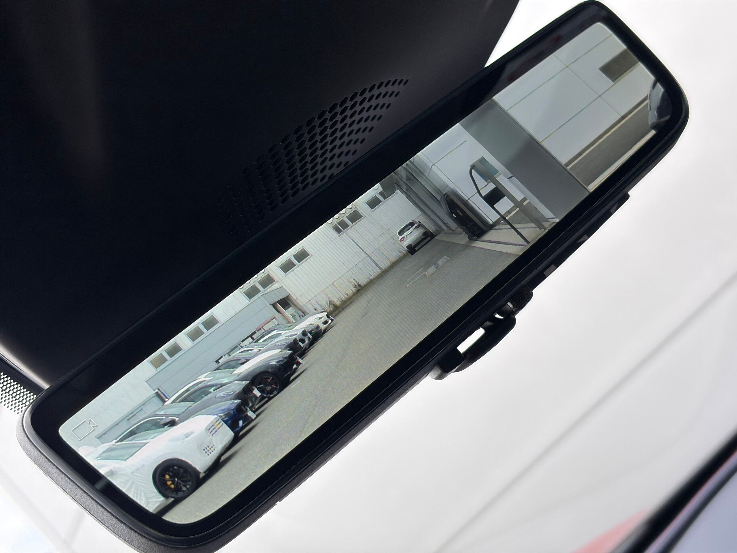 2025 Ferrari 12Cilindri — Photo 29 / 38