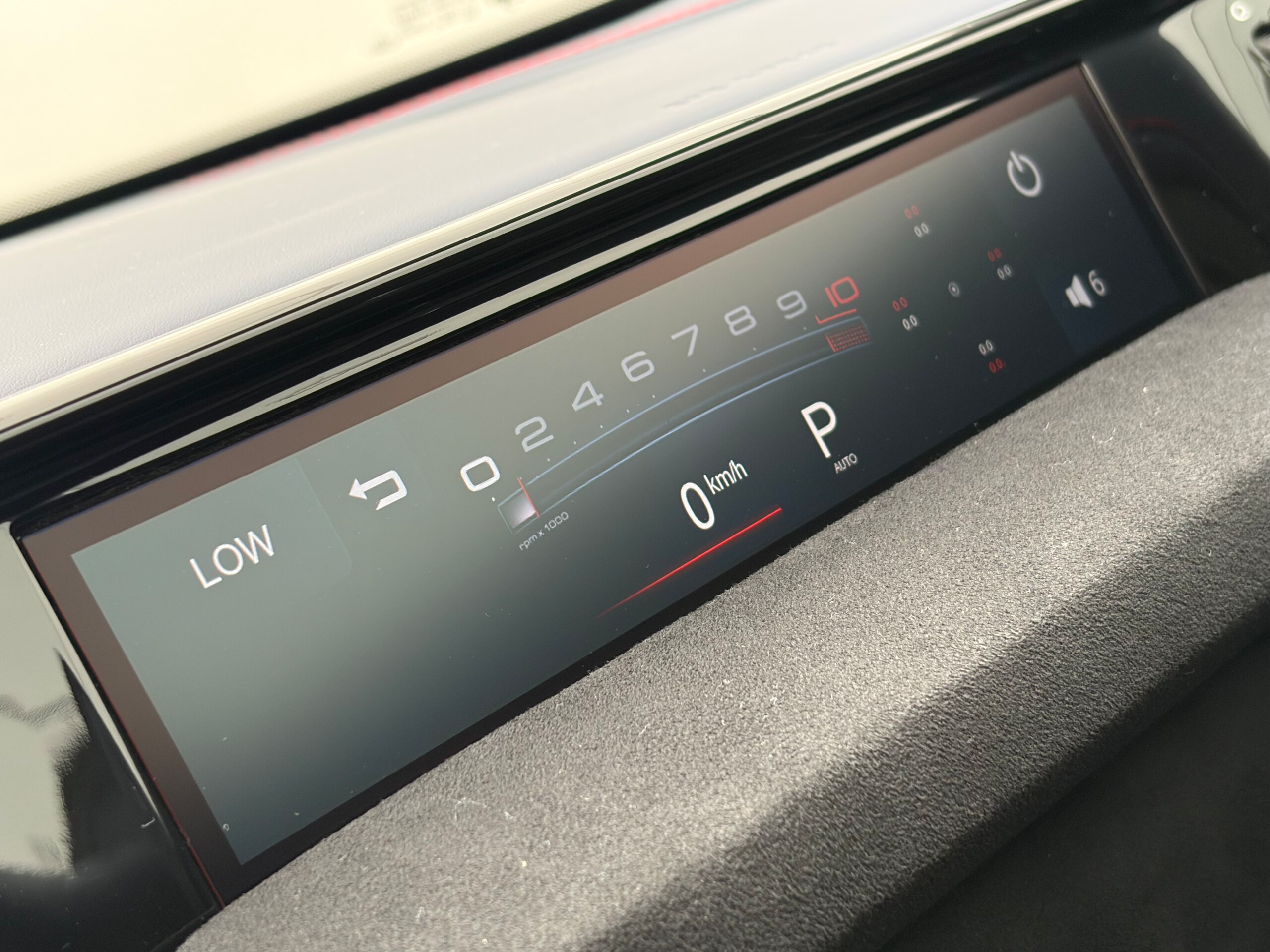 2025 Ferrari 12Cilindri — Photo 32 / 38