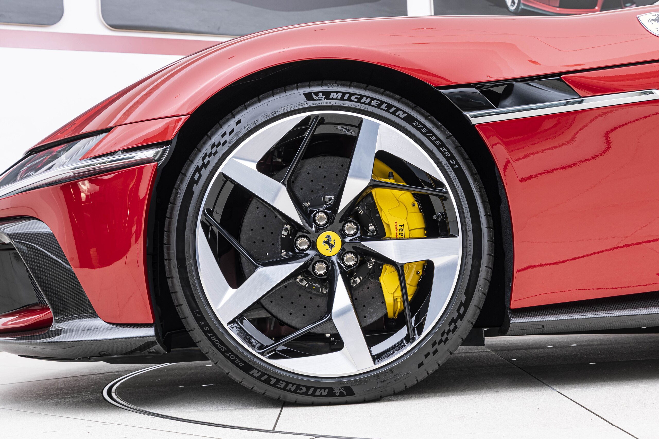 2025 Ferrari 12Cilindri — Photo 23 / 30