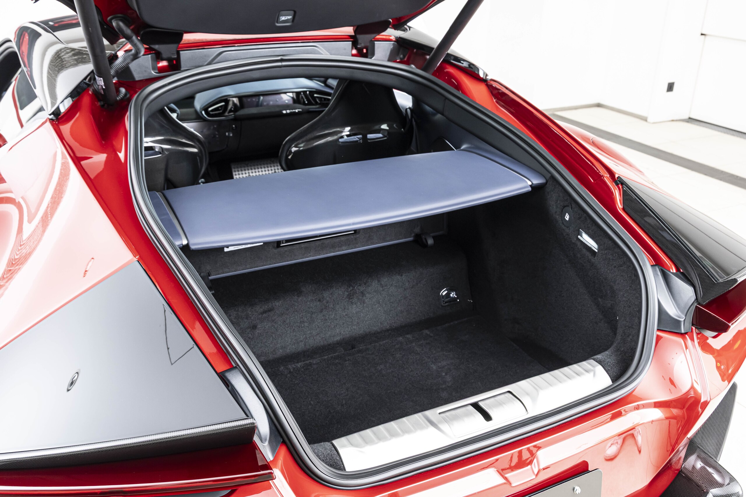 2025 Ferrari 12Cilindri — Photo 28 / 30