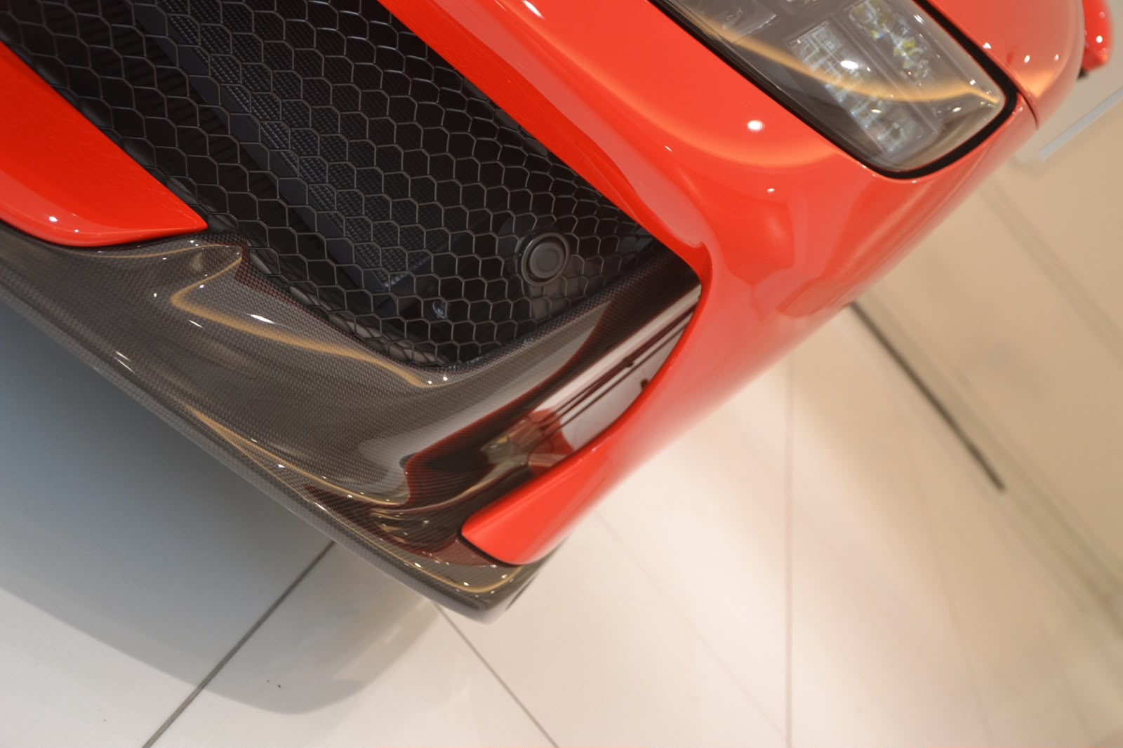 2025 Ferrari 296 Speciale Piloti — Photo 29 / 73