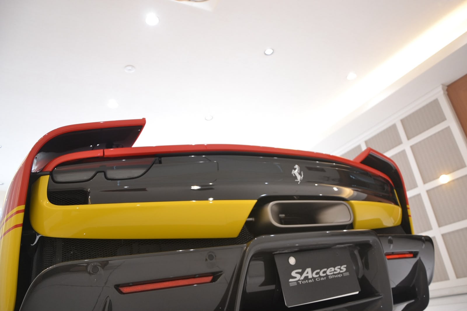 2025 Ferrari 296 Speciale Piloti — Photo 34 / 73