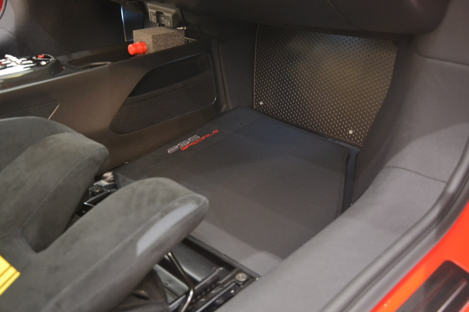 2025 Ferrari 296 Speciale Piloti — Photo 41 / 73
