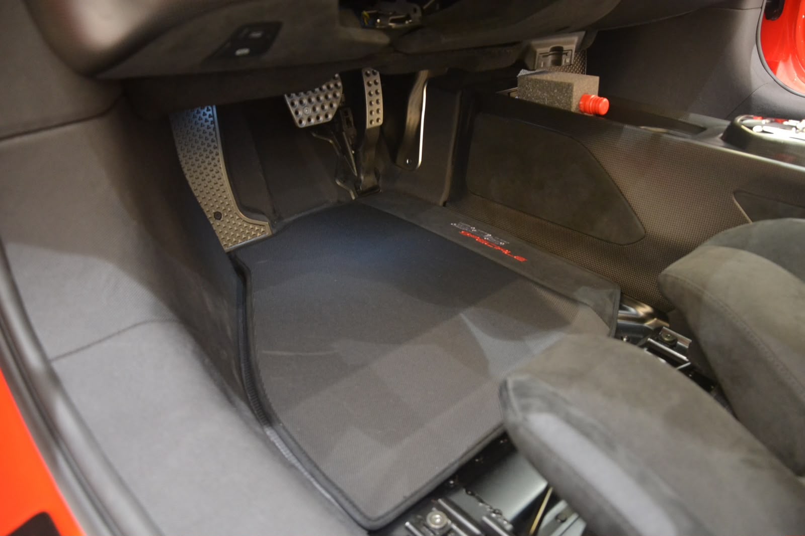 2025 Ferrari 296 Speciale Piloti — Photo 48 / 73