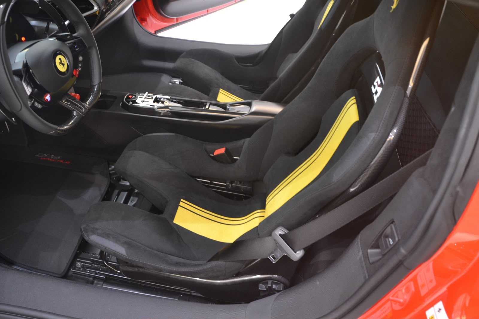 2025 Ferrari 296 Speciale Piloti — Photo 51 / 73