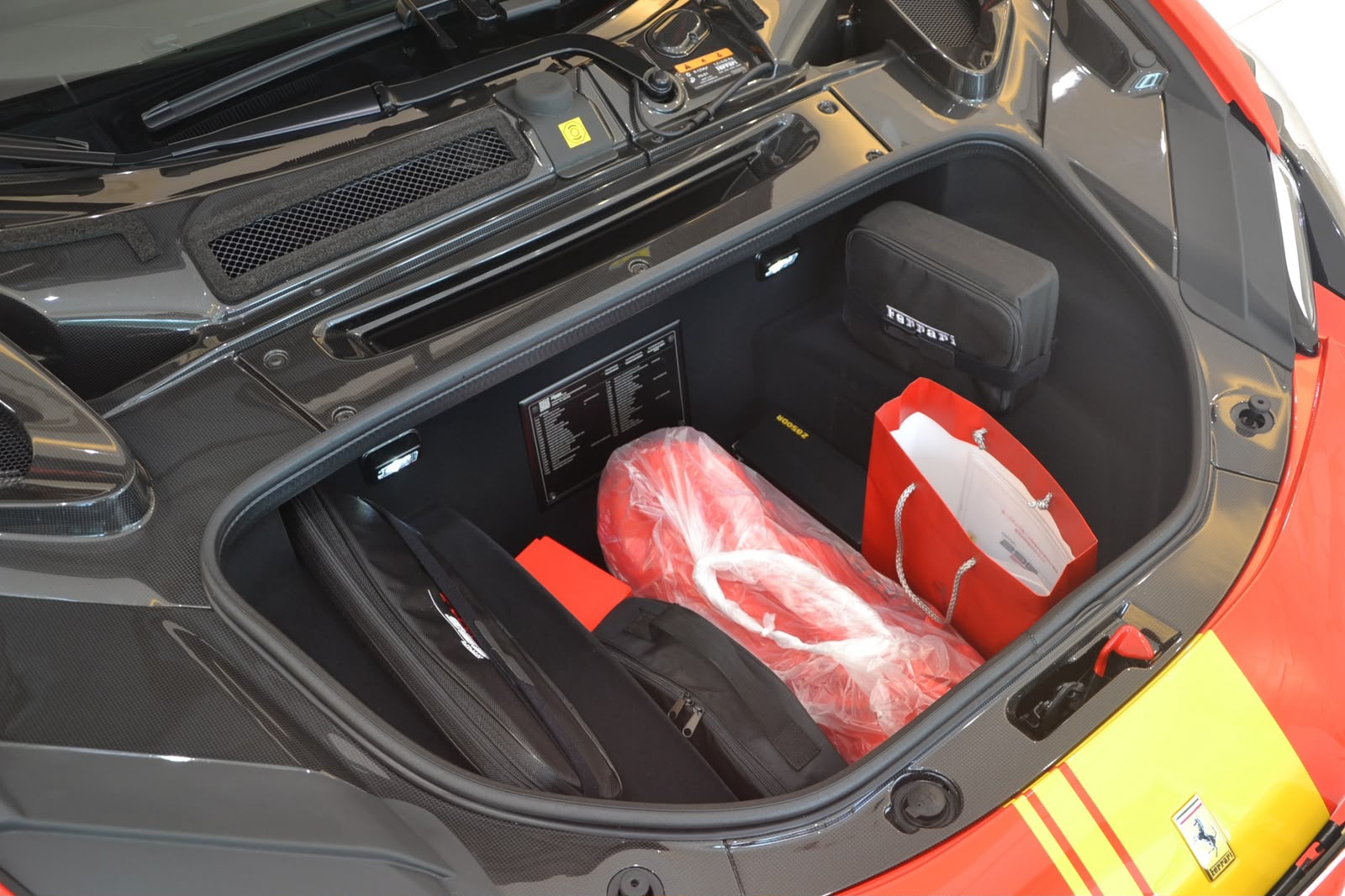 2025 Ferrari 296 Speciale Piloti — Photo 66 / 73