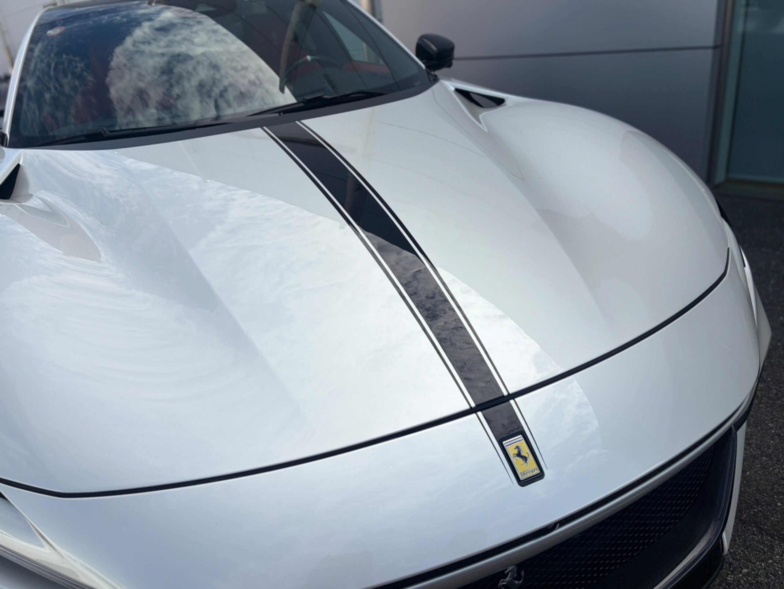 2025 Ferrari Purosangue — Photo 14 / 36