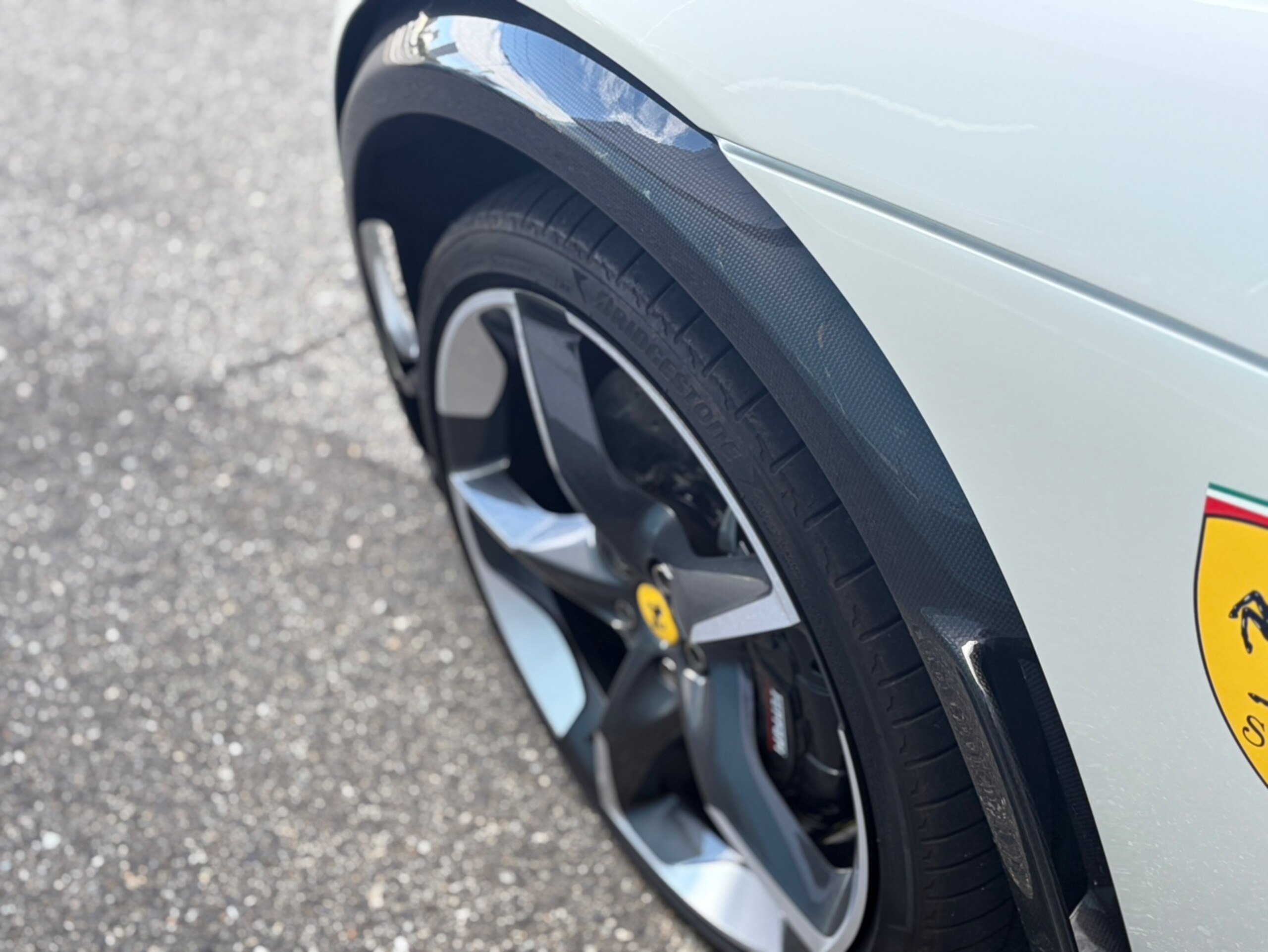 2025 Ferrari Purosangue — Photo 16 / 36