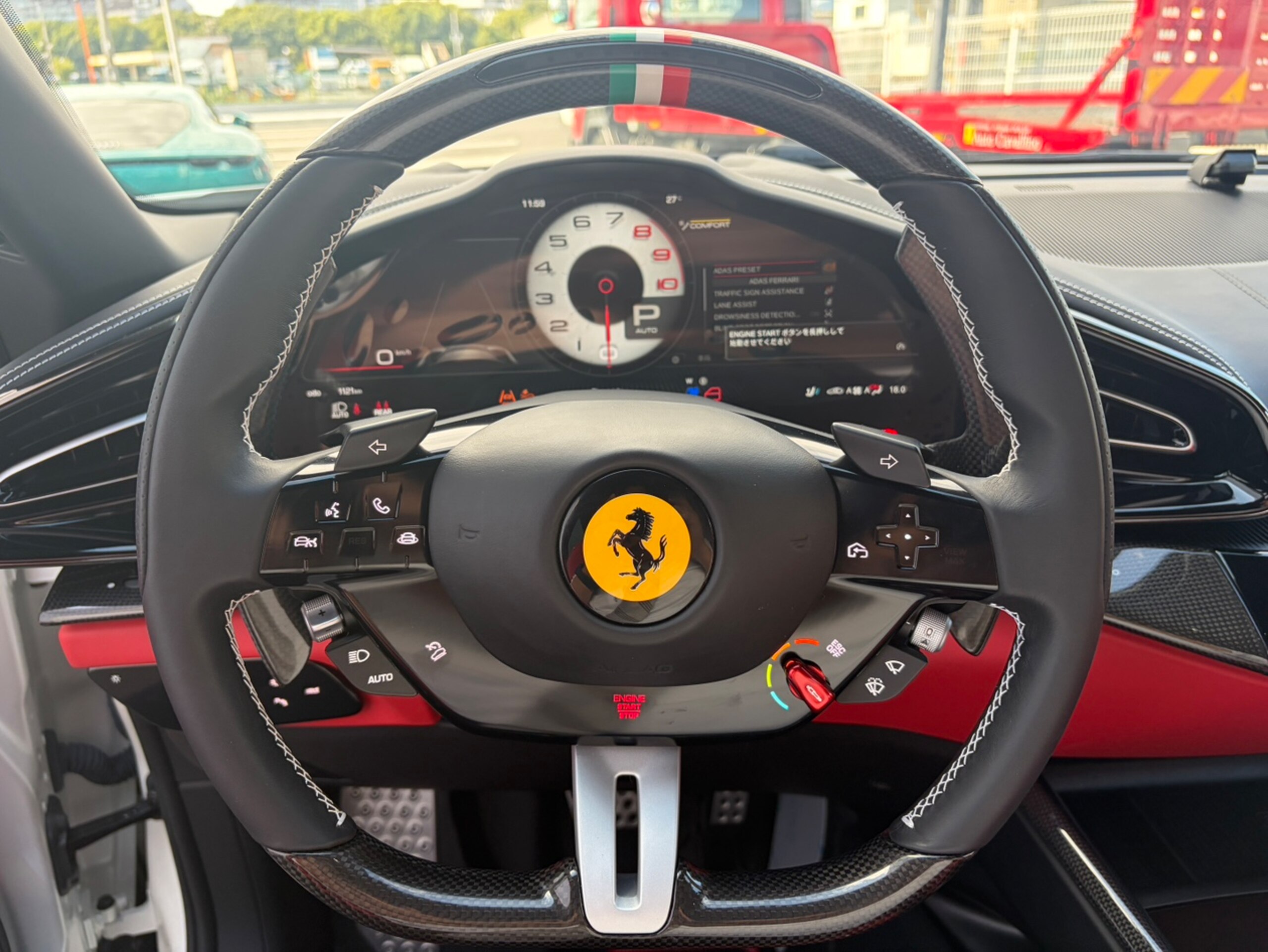 2025 Ferrari Purosangue — Photo 18 / 36