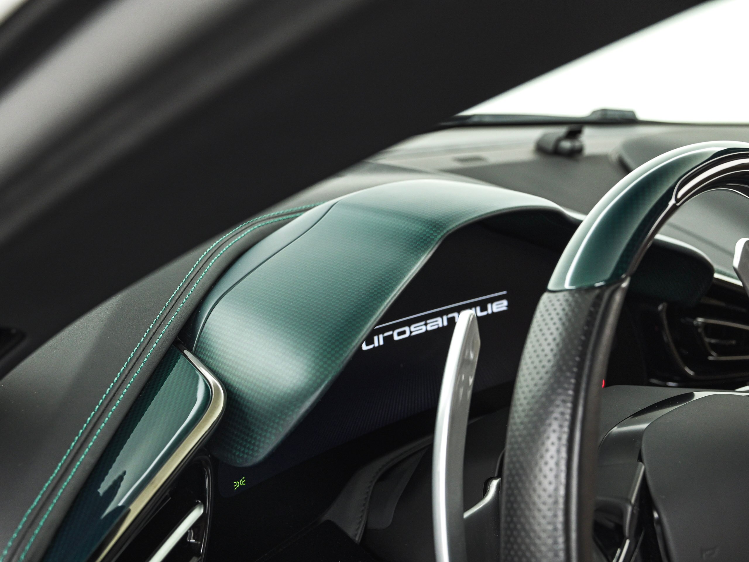 2025 Ferrari Purosangue — Photo 14 / 37