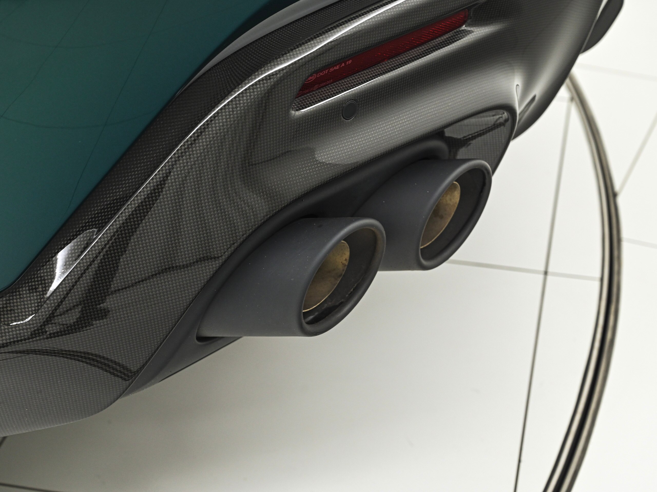 2025 Ferrari Purosangue — Photo 32 / 37