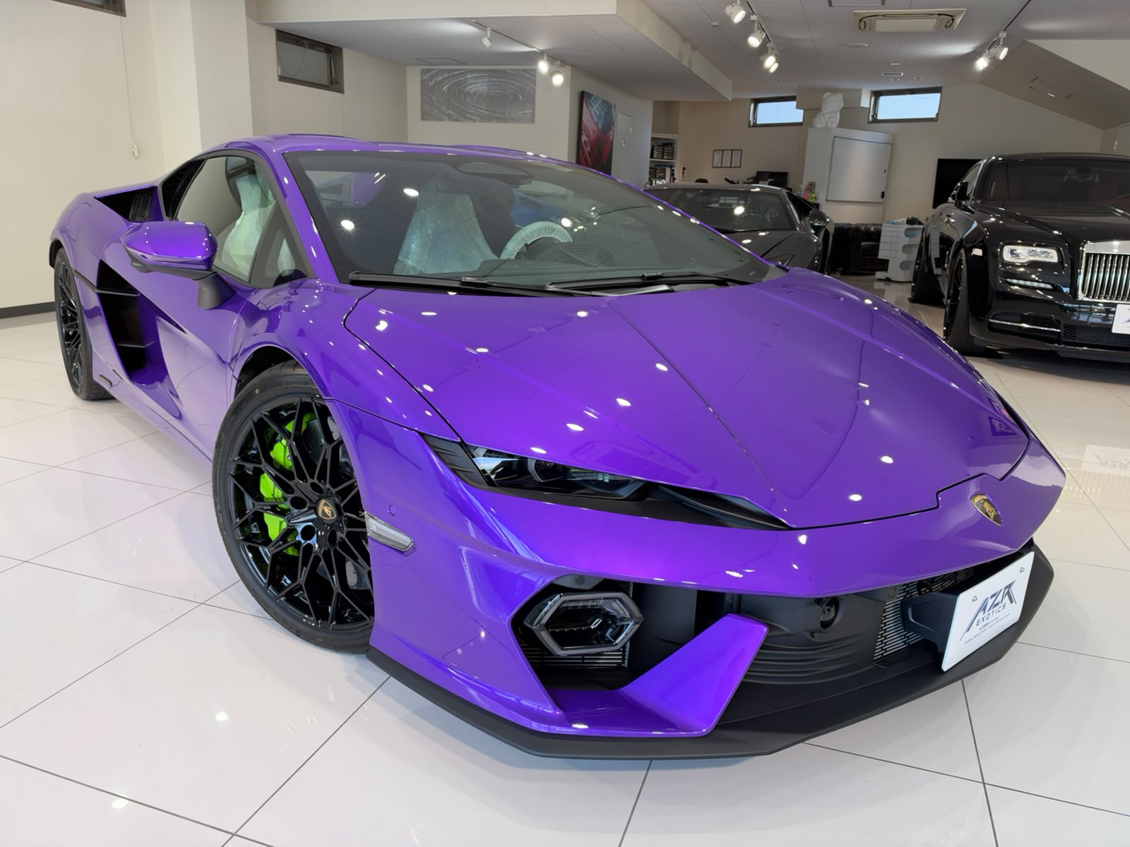 2025 Lamborghini Temerario Viola Pasifae exterior with Nero Ade for sale in Japan