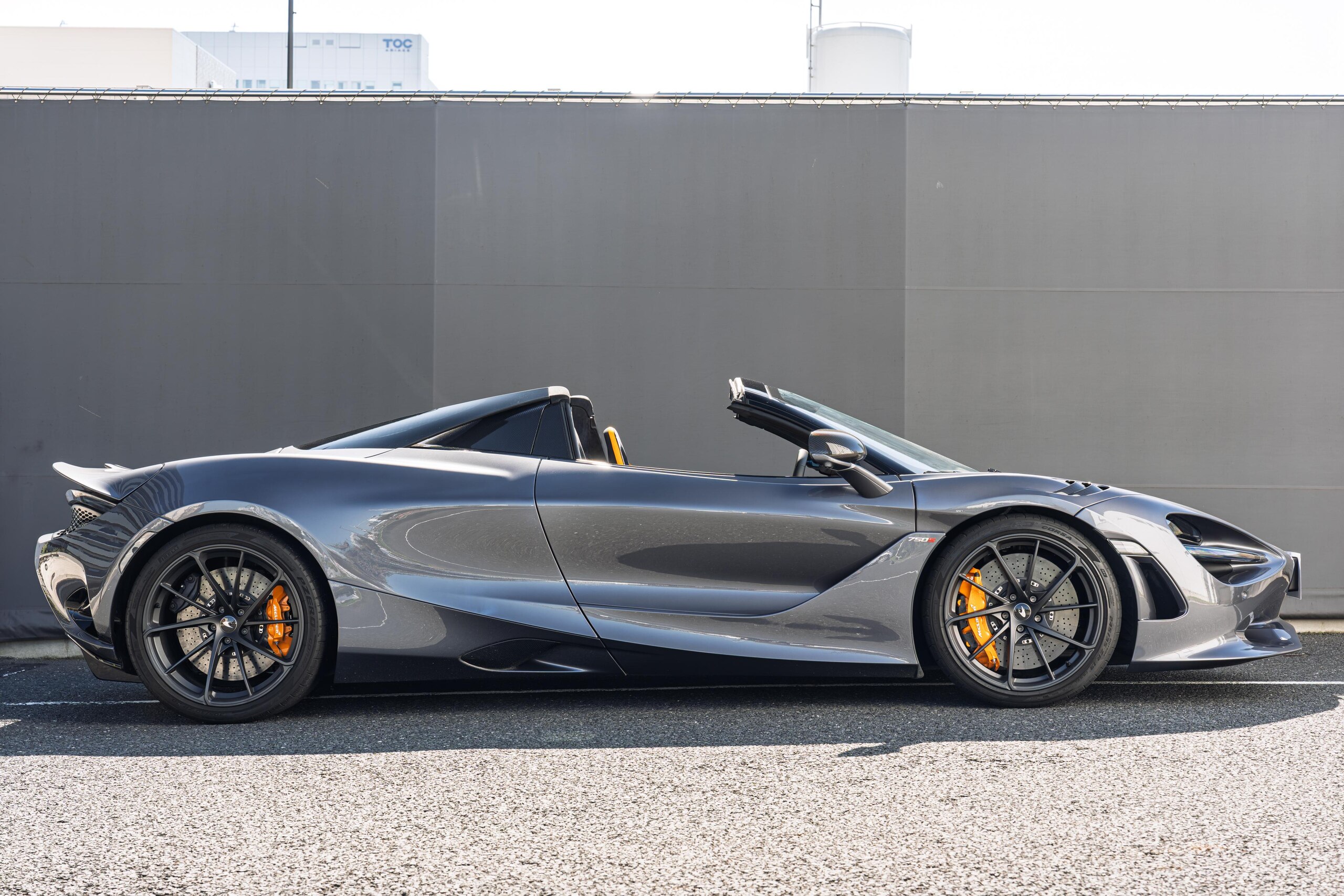 2025 McLaren 750S Spider — Photo 7 / 40